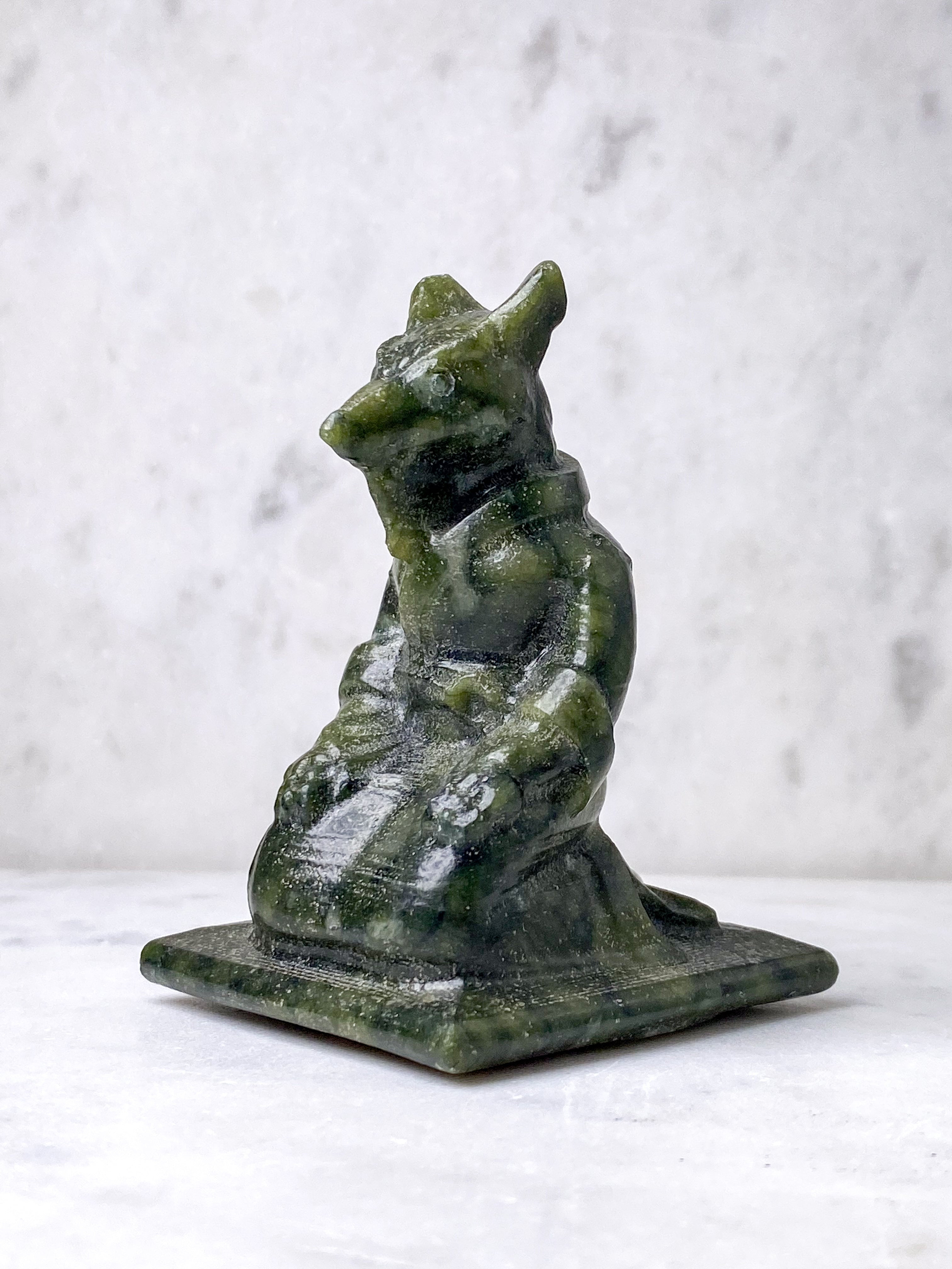 Serpentinsk spöke med pyrit