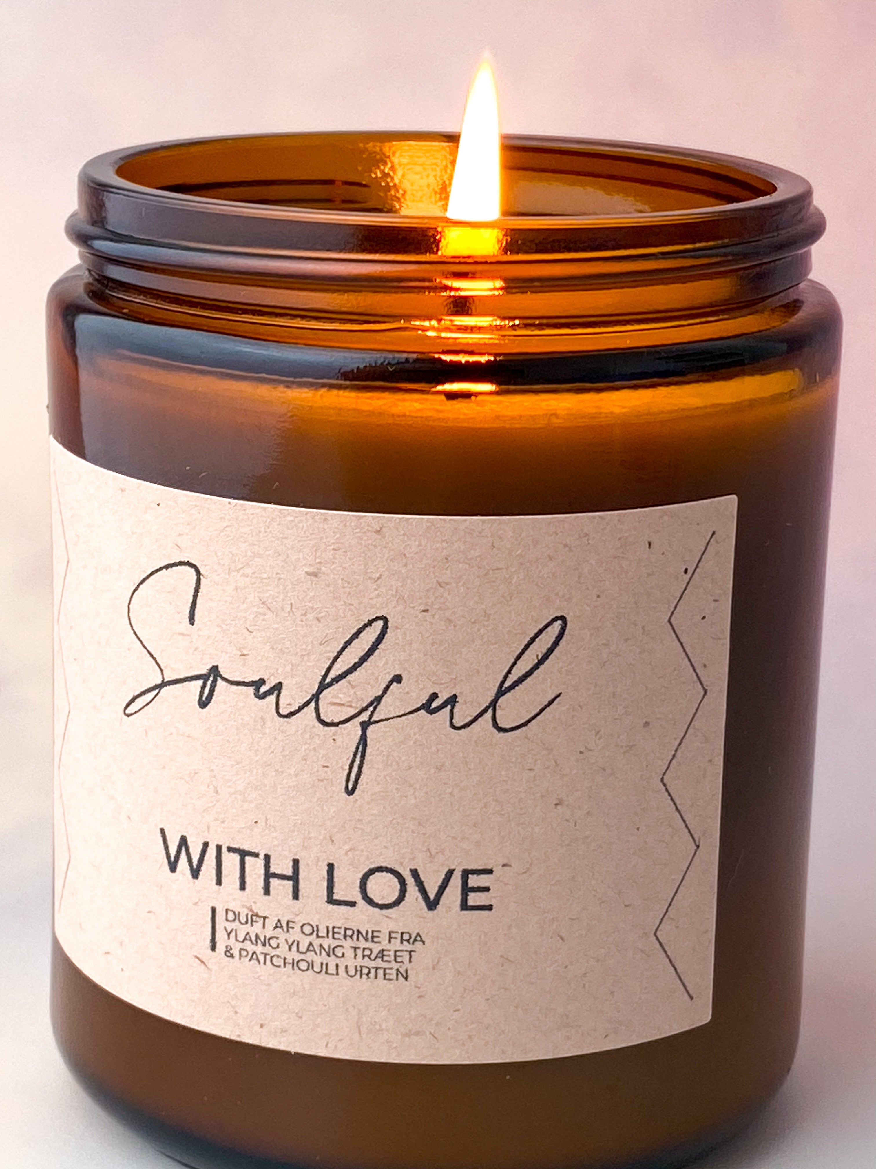 Aromaterapiljus från Soya “With Love”