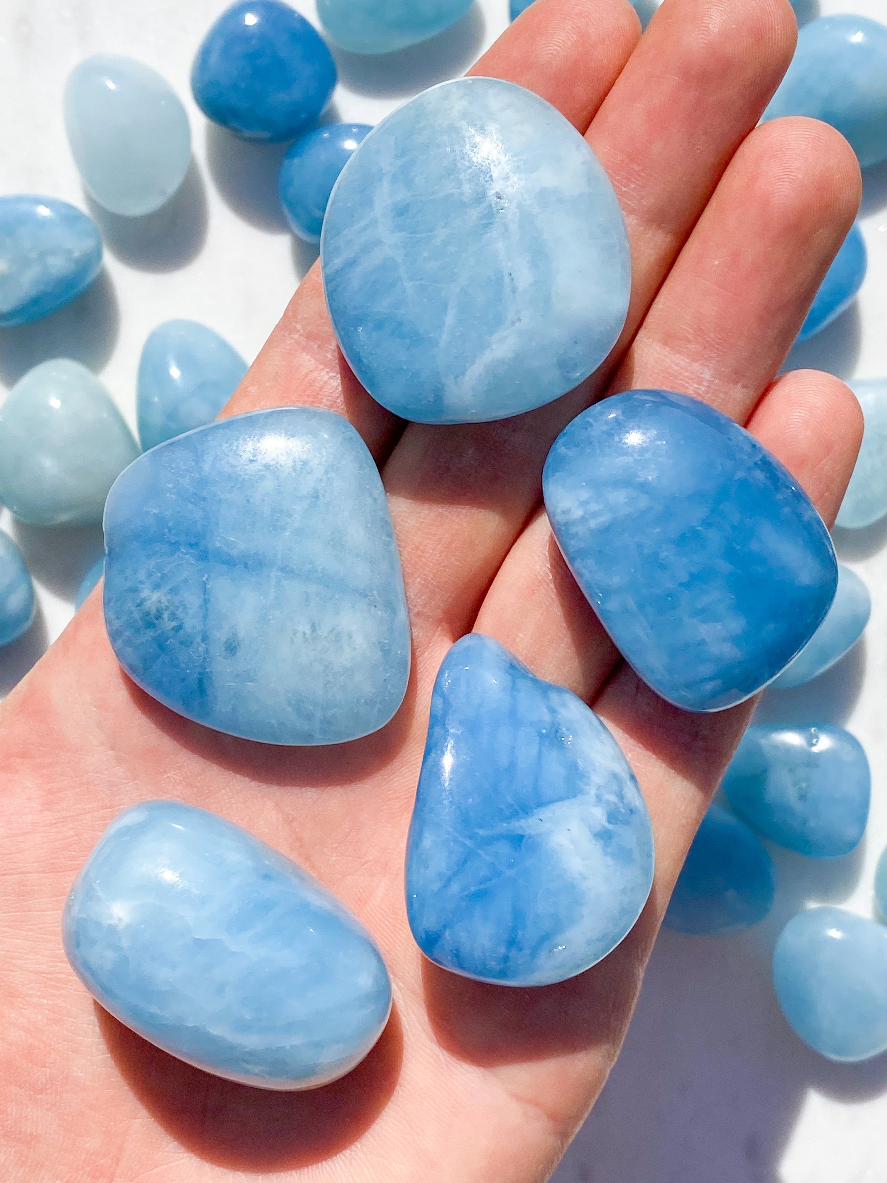 Aquamarine polerad (extra kvalitet)