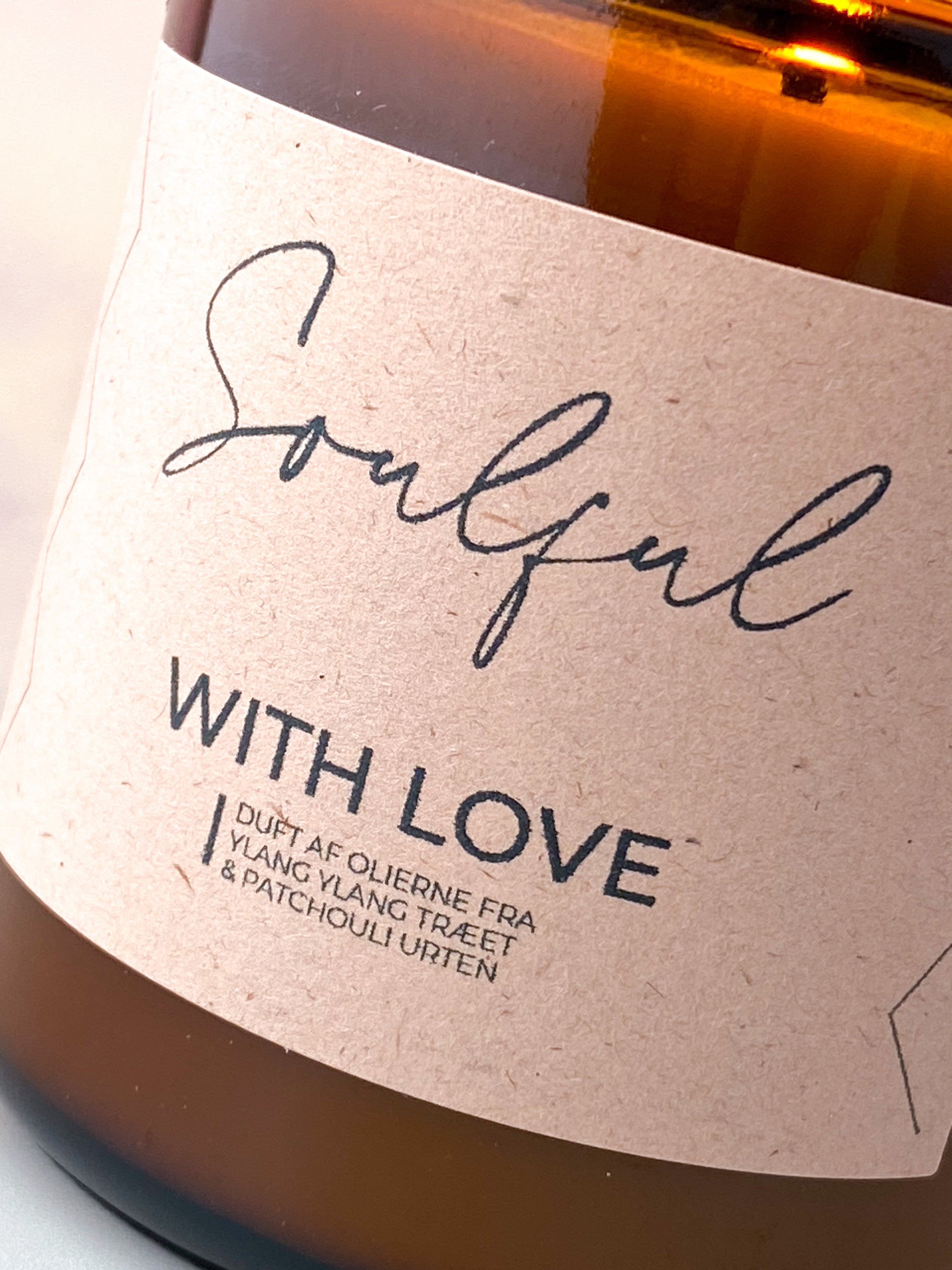 Aromaterapiljus från Soya “With Love”