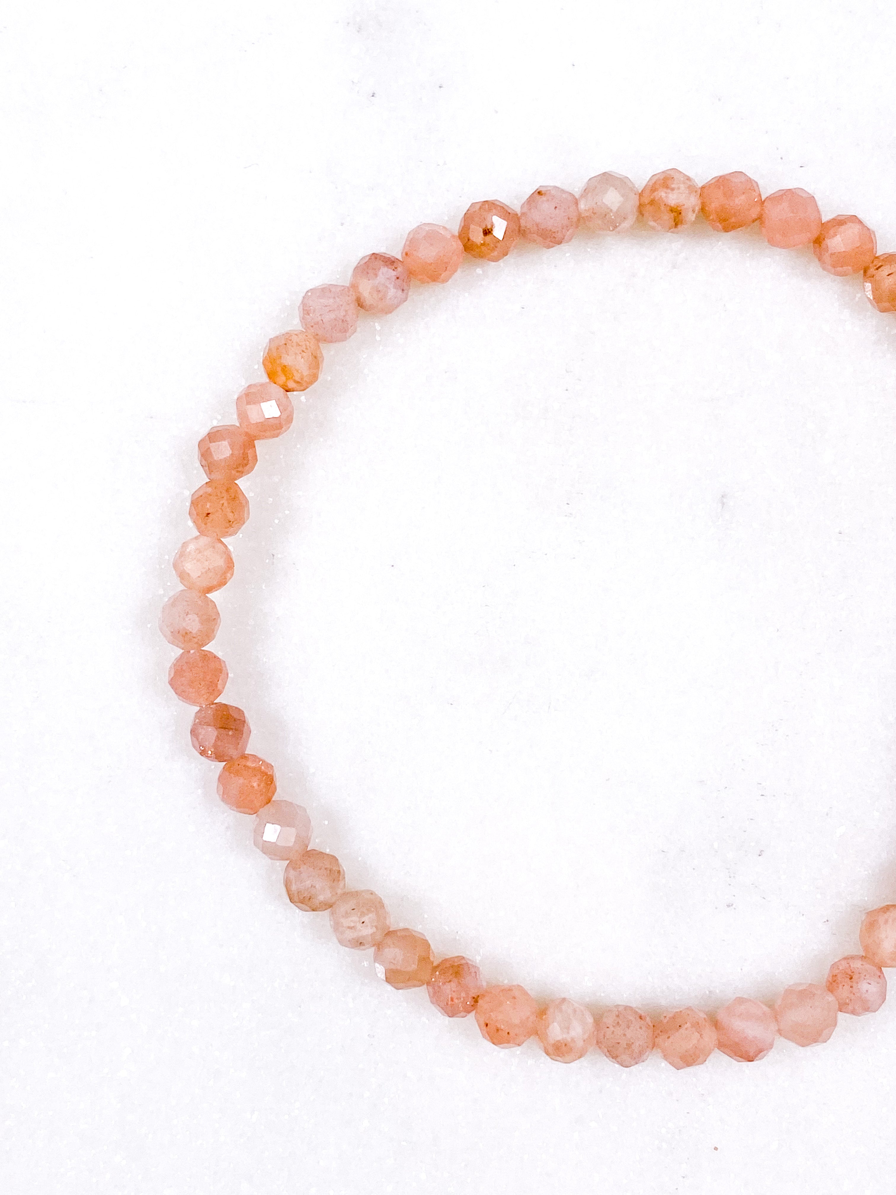 Peach Moonstone armband