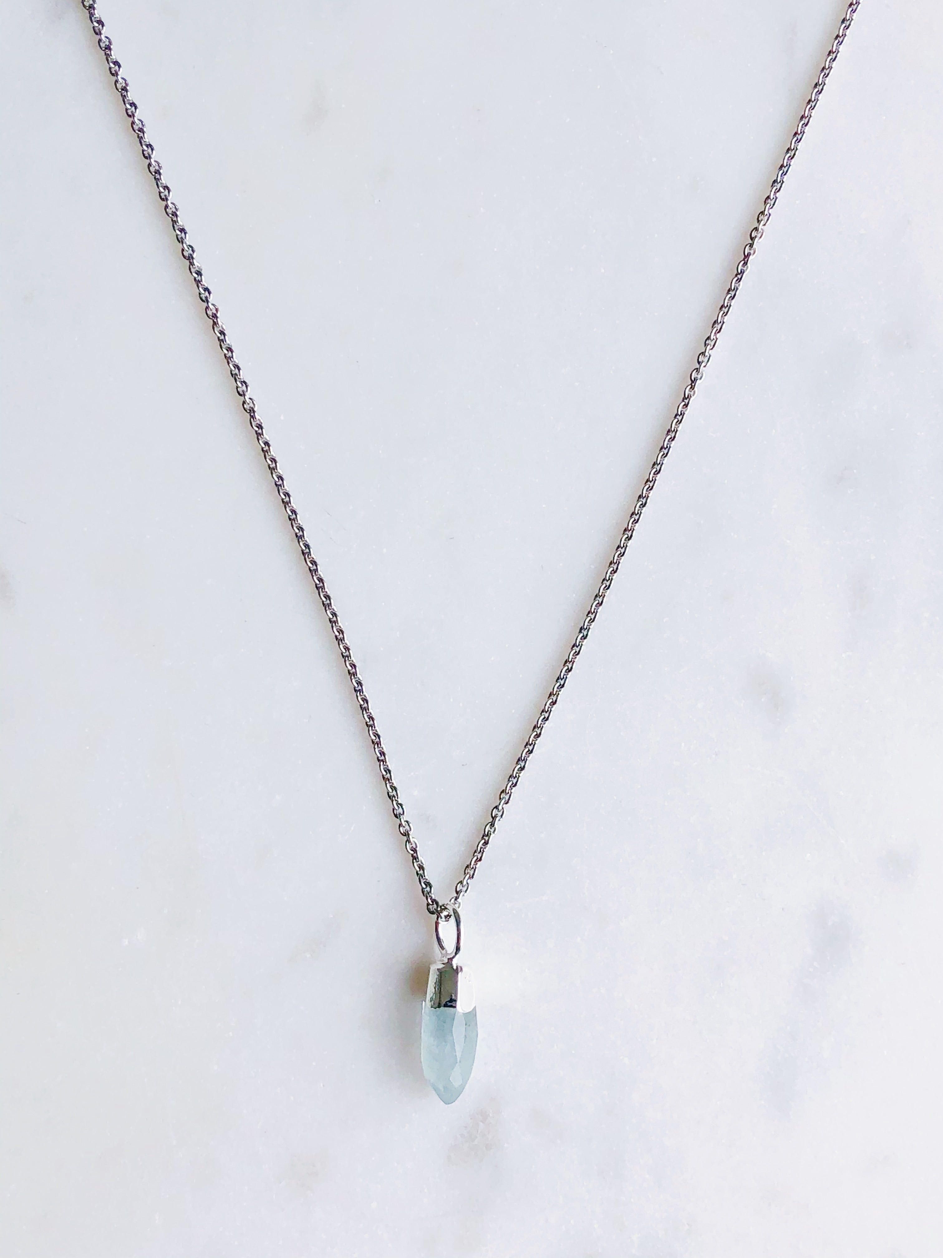 Akvamarin fasett halsband (18k guldpläterad)