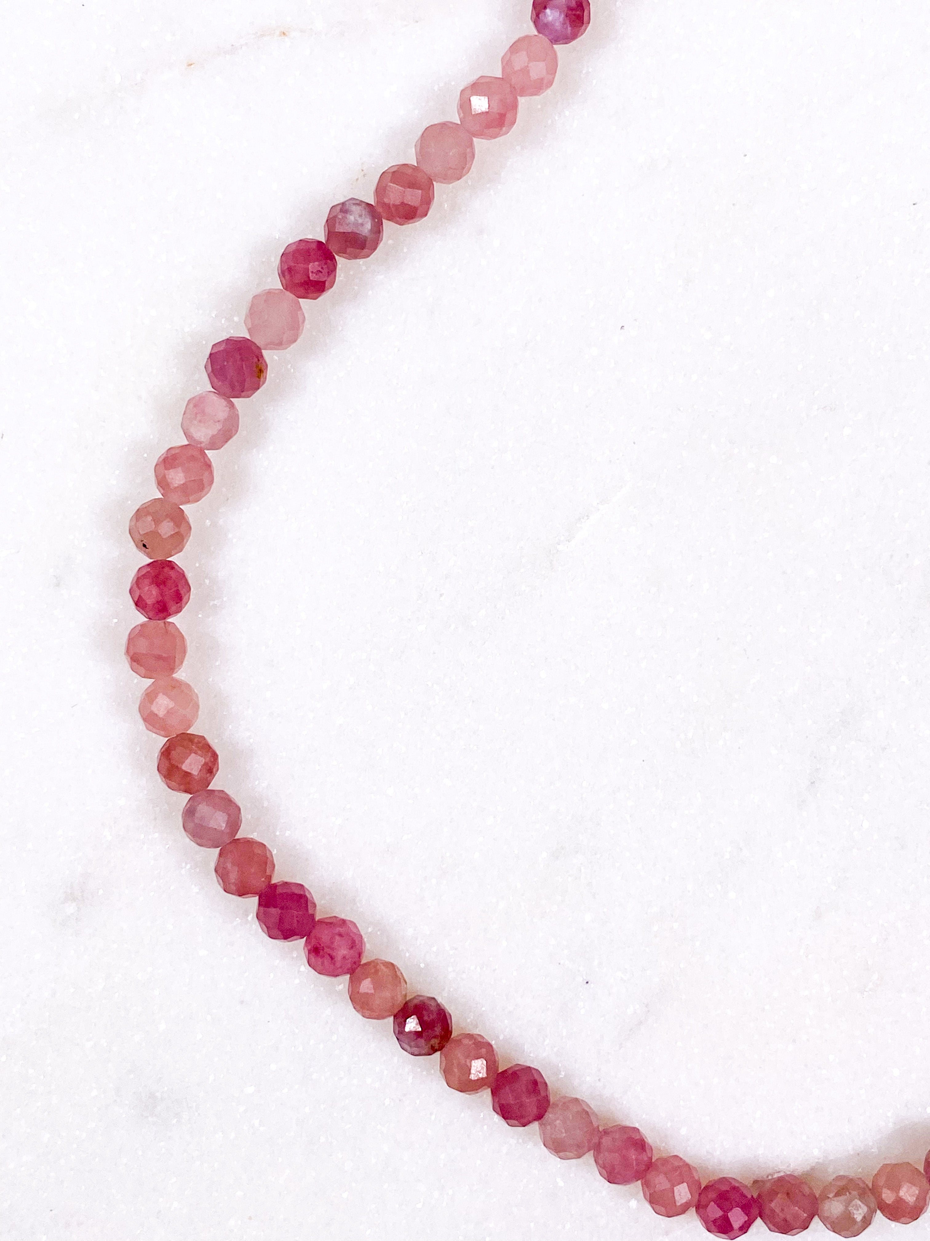 Rosa turmalin fasetterat halsband