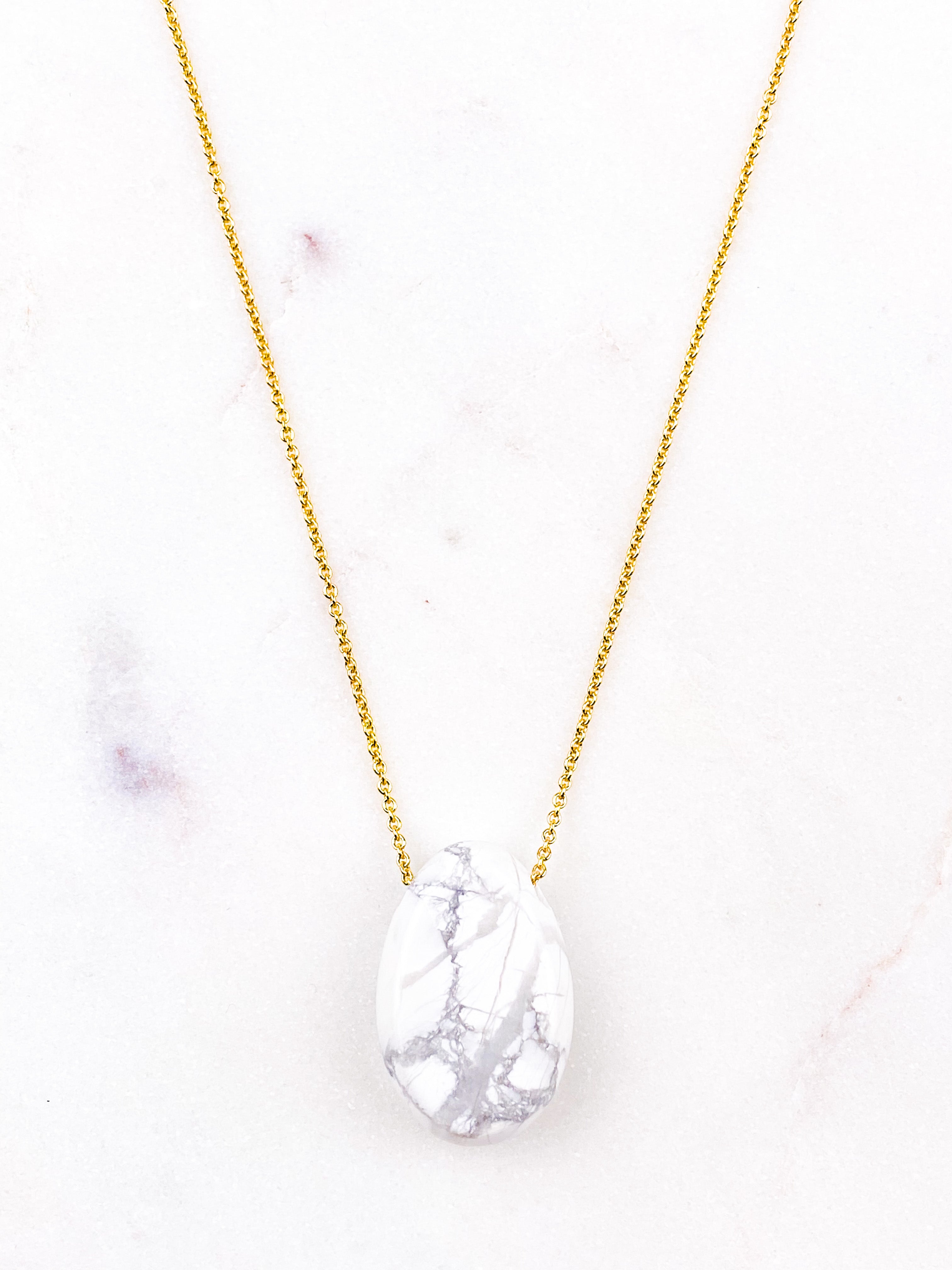 Mountain Crystal Drop Halsband