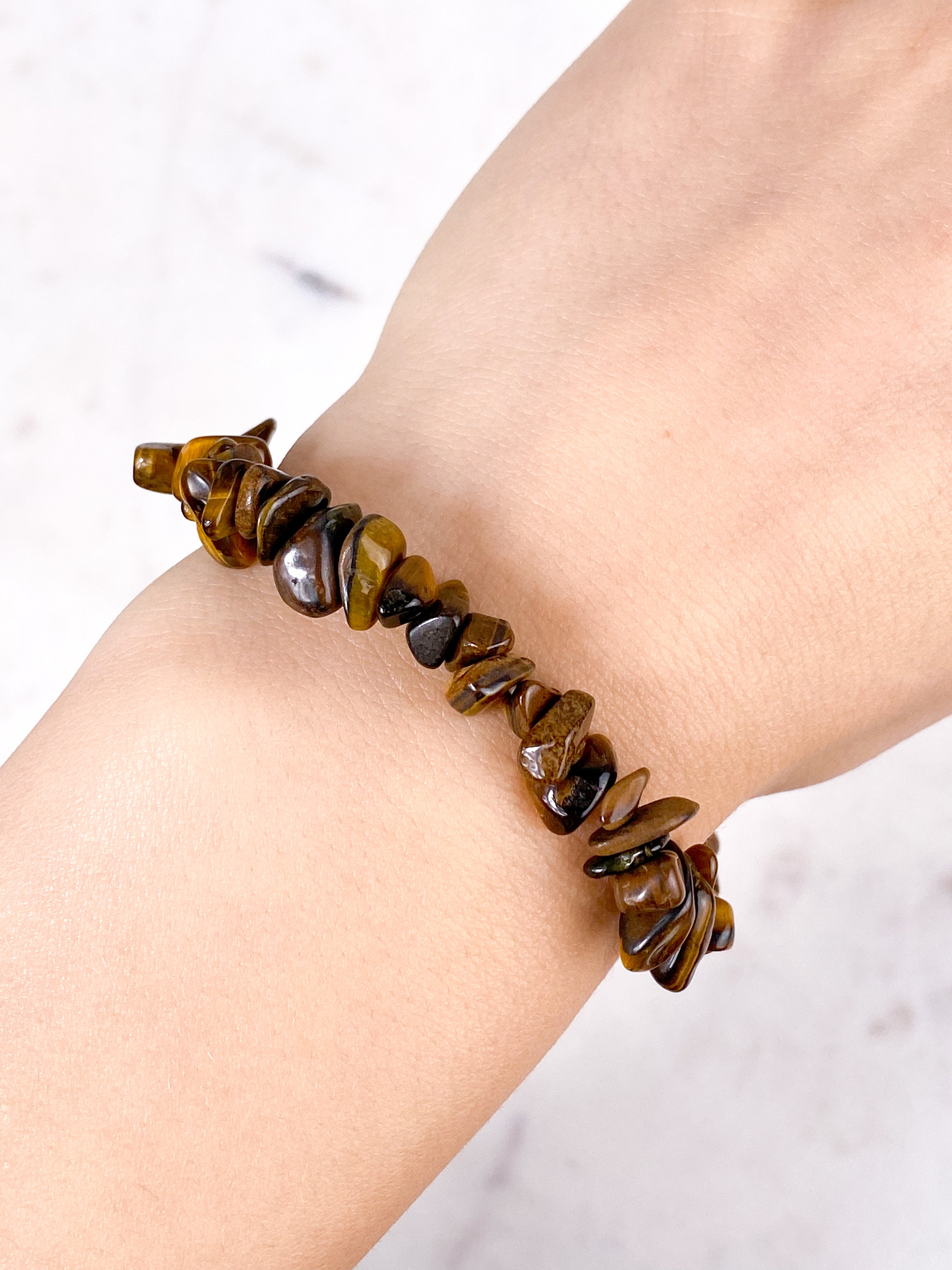 Tigeröga-armband med chip