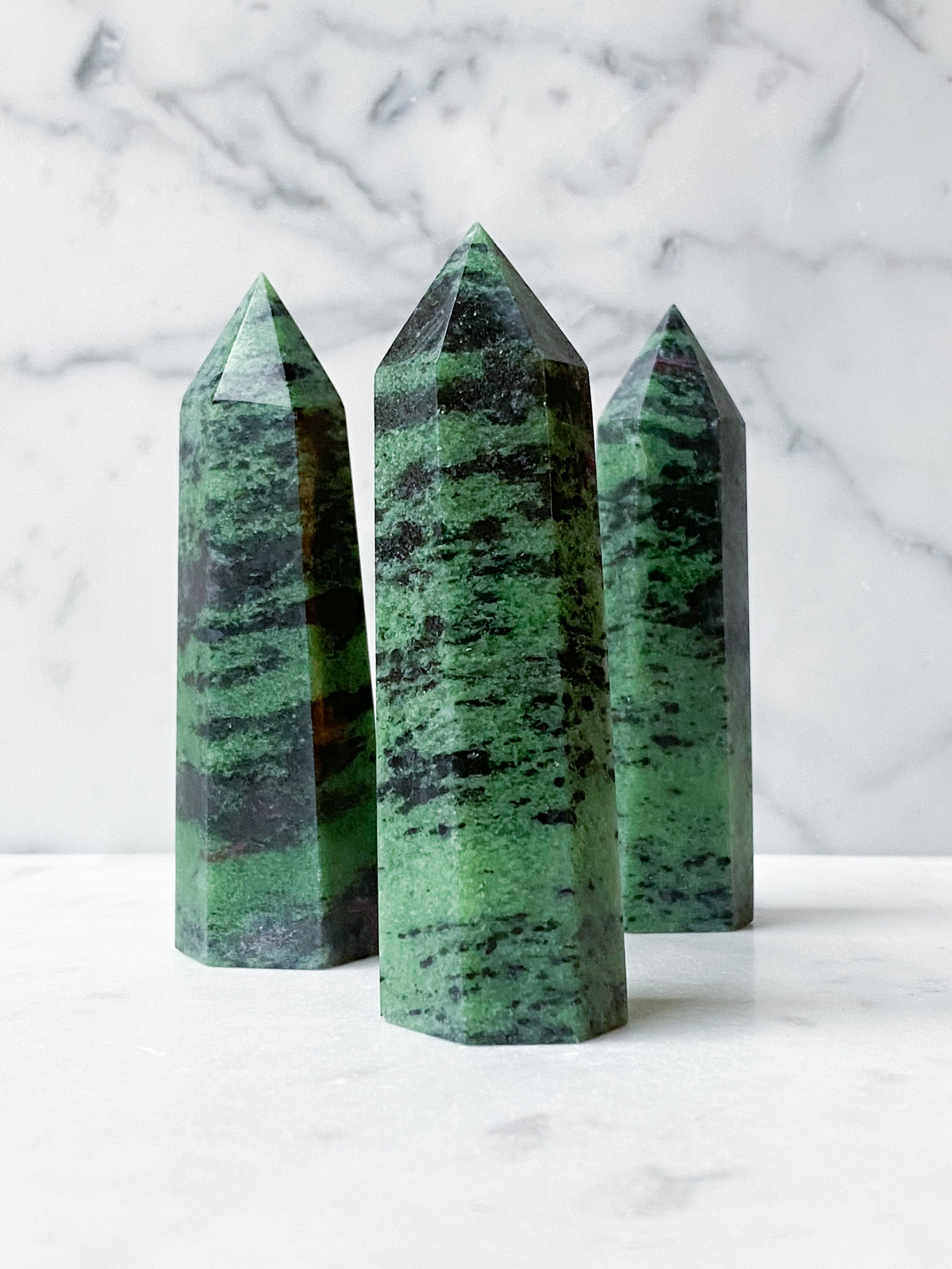Rubin Zoisit Tower (Anyolite)