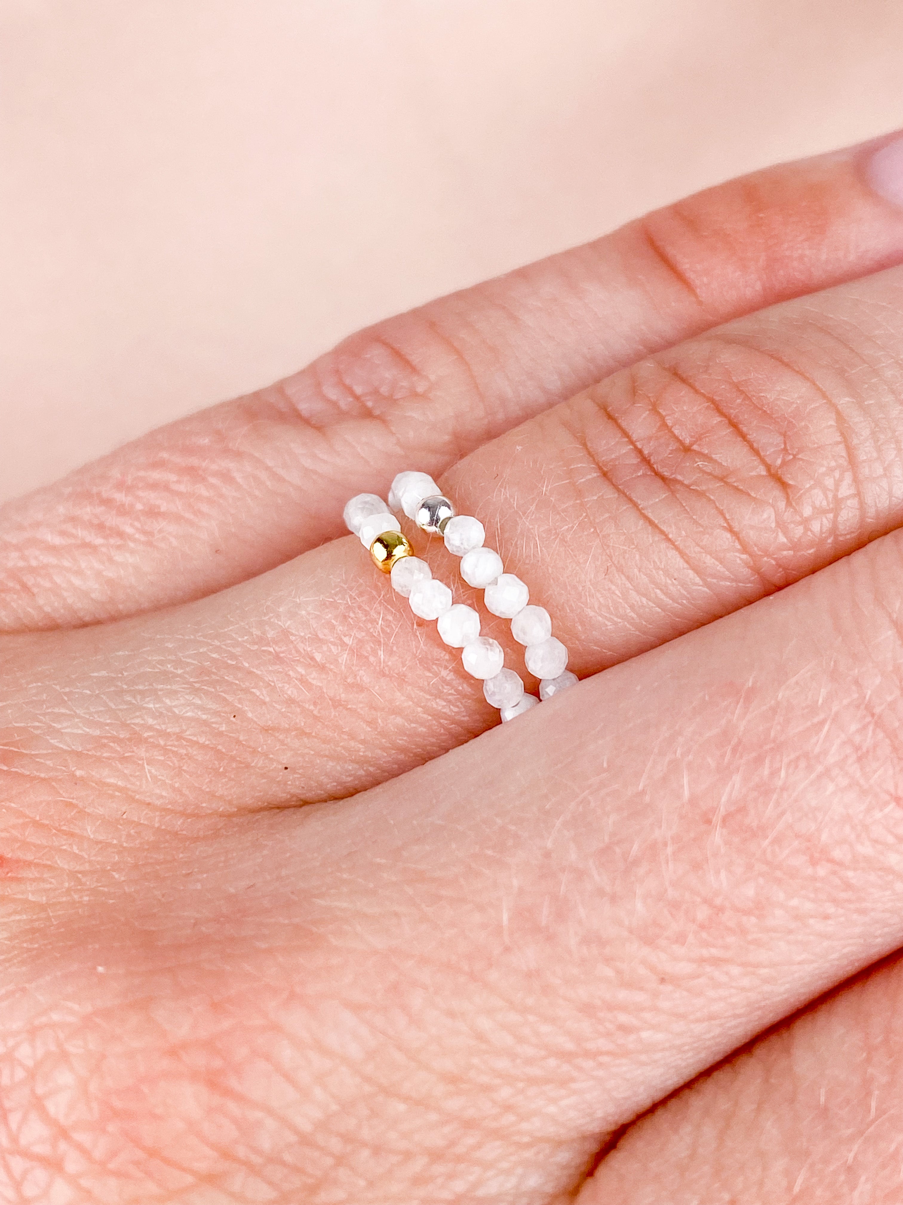 Rainbow Moonstone Armband (FACET)