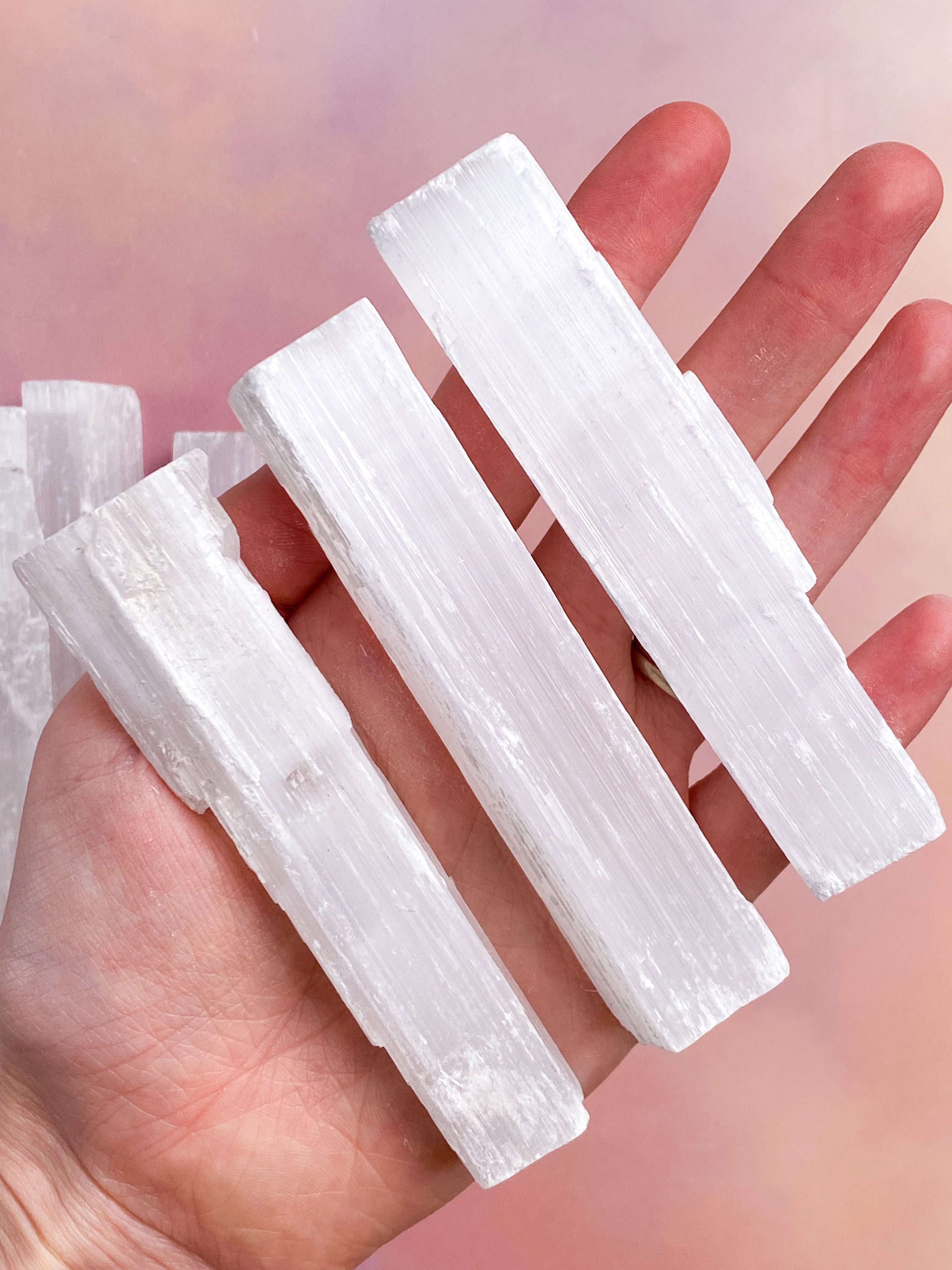 RAW SELENITE ROD - 10 cm