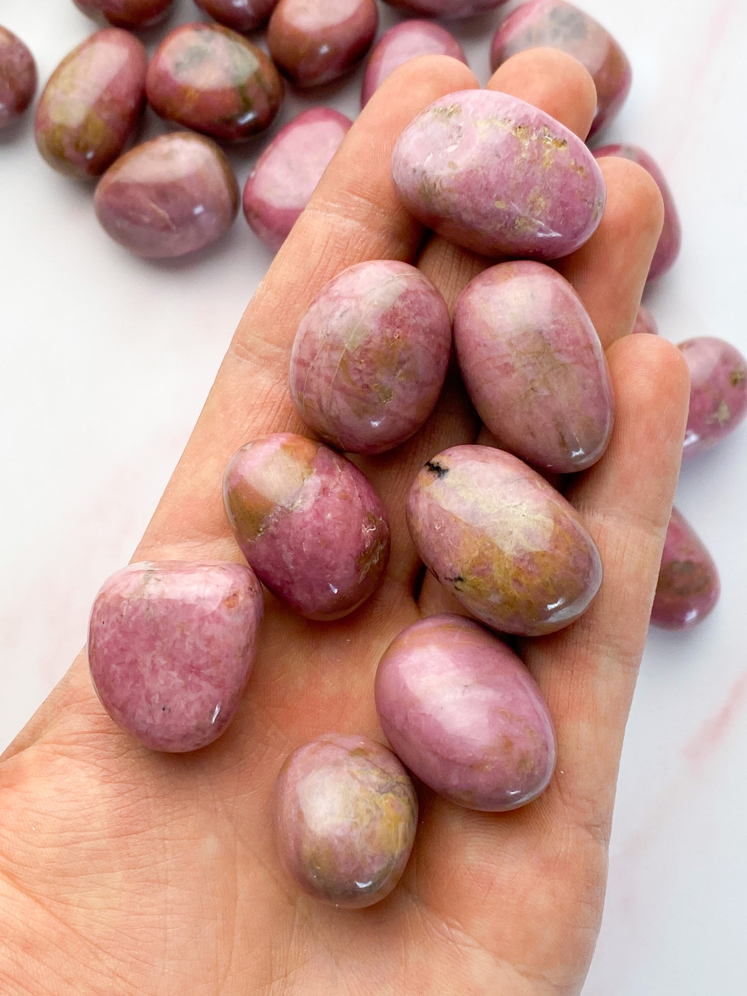 Rosa Rhodonite polerad