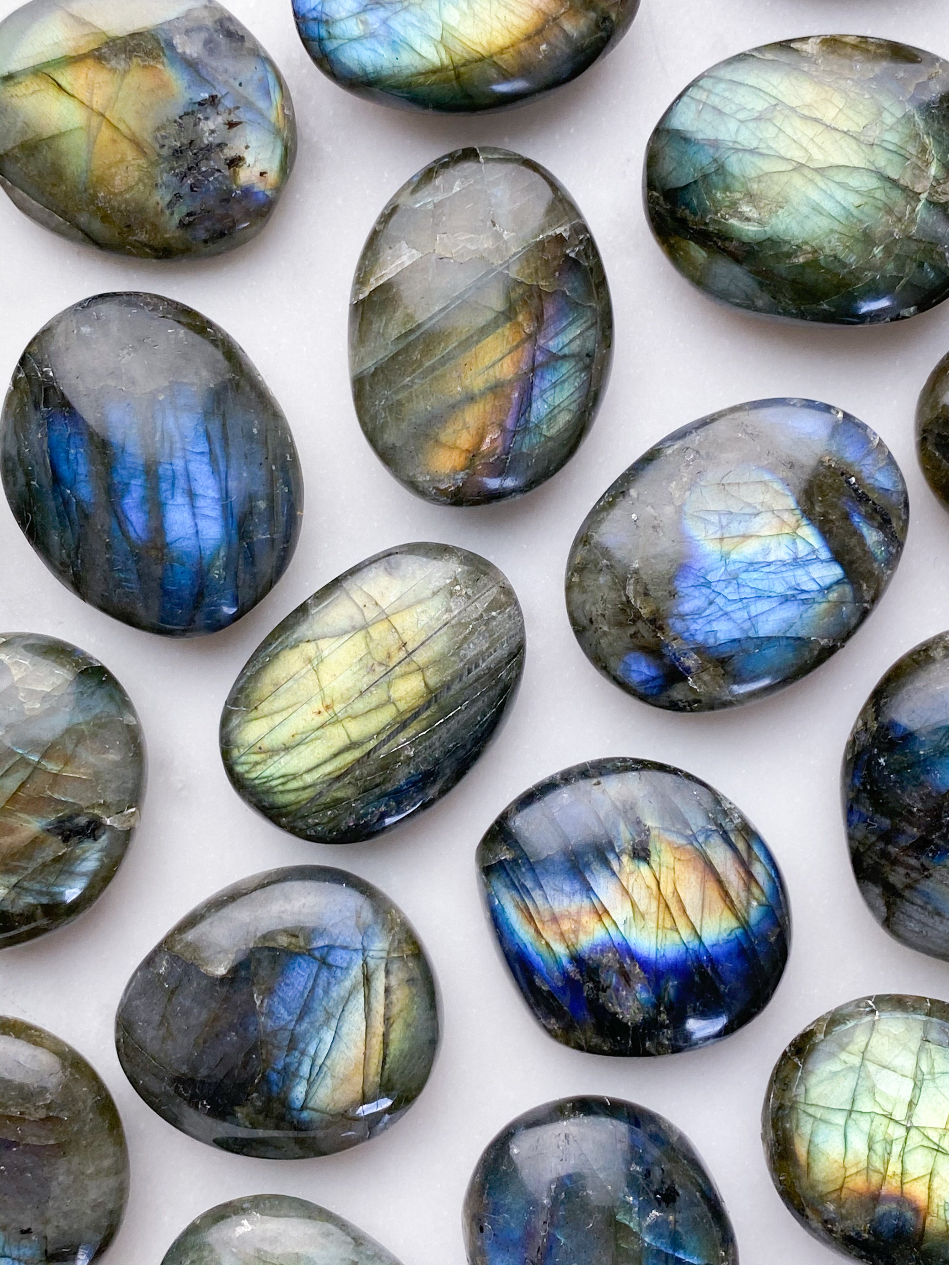 Labradorit Amulet Pocket Stone