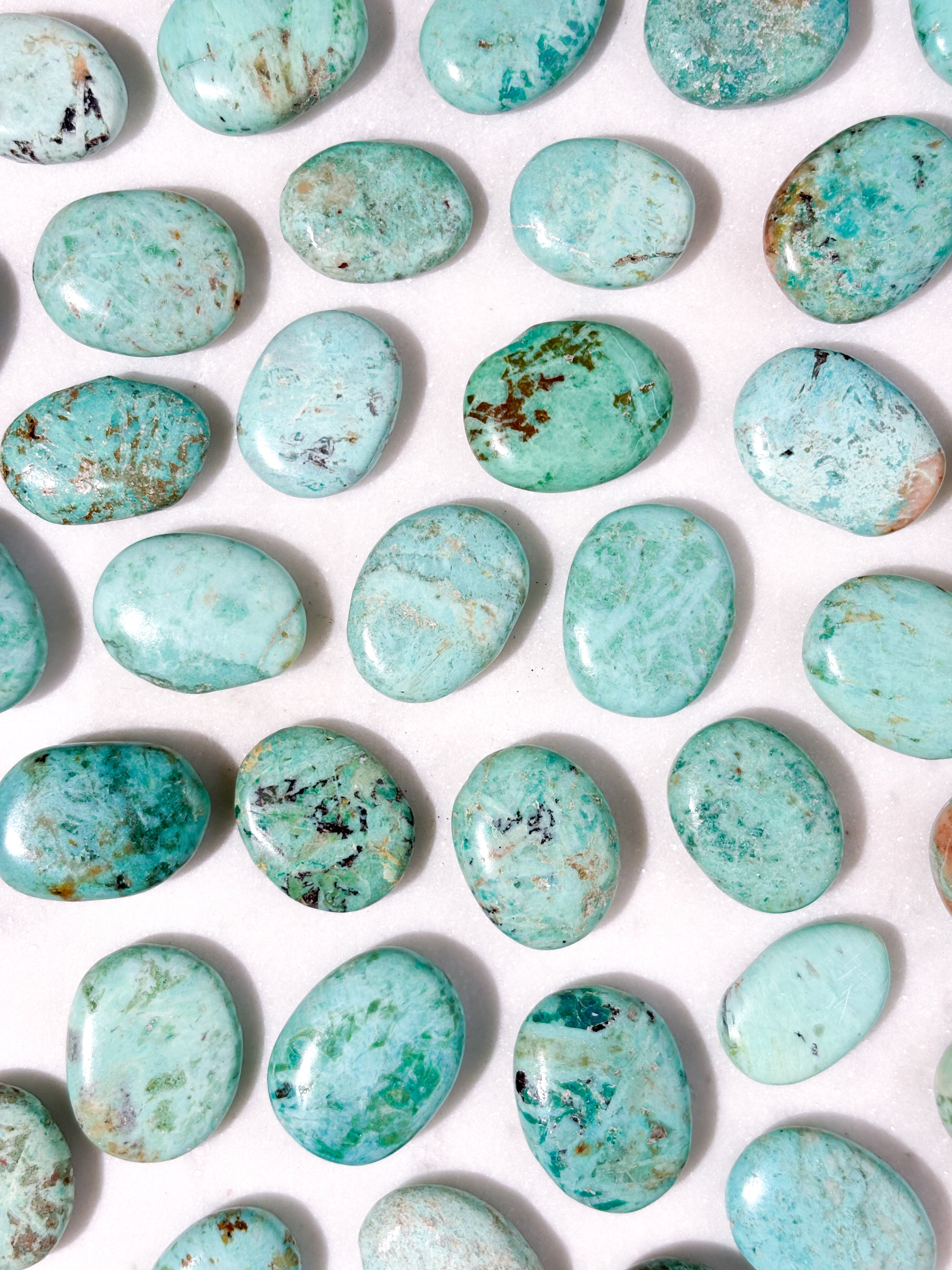 Turkis Chrysocolla Amulet Lommesten