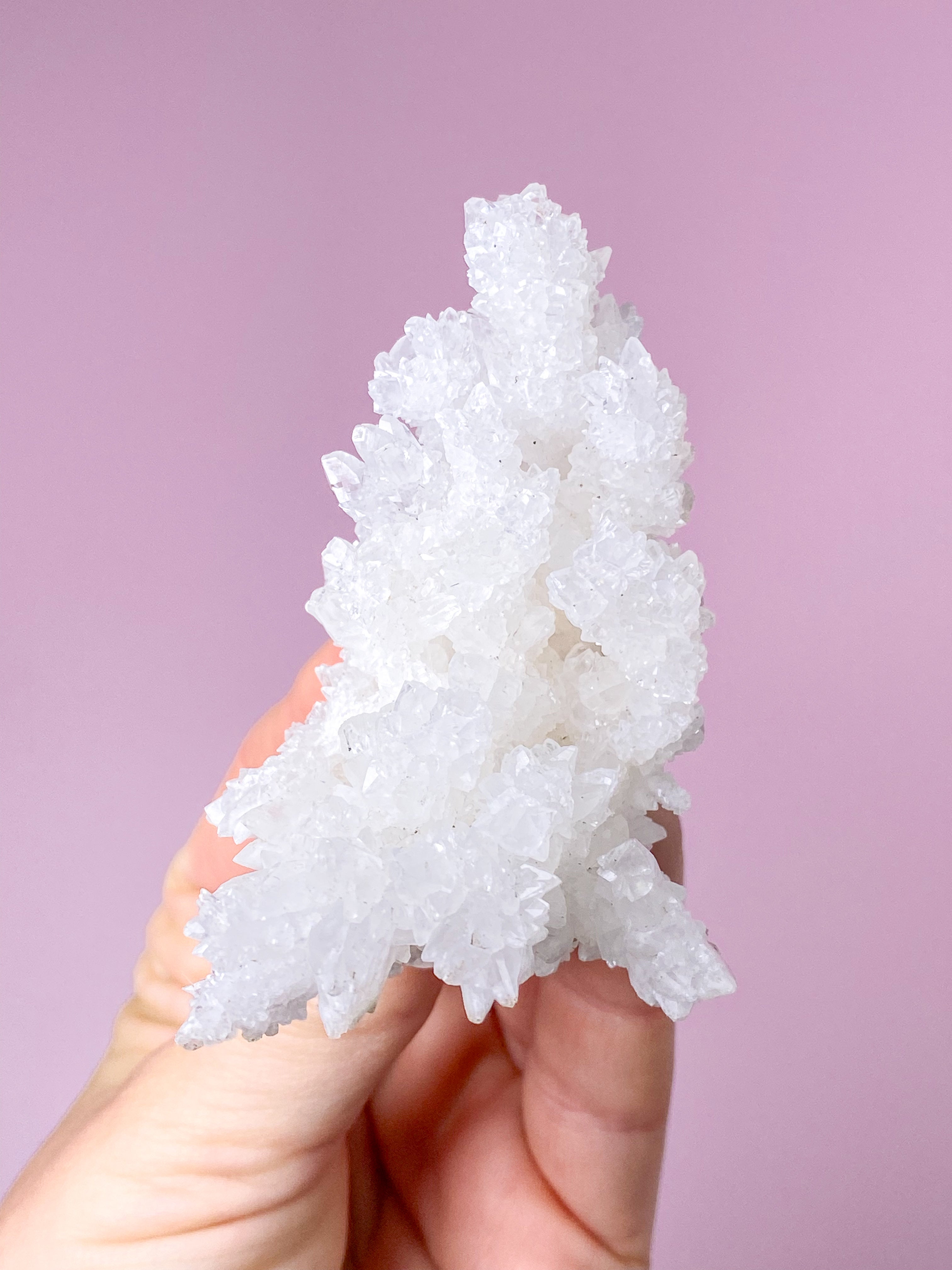 Vitt aragonitkluster (nr 4)