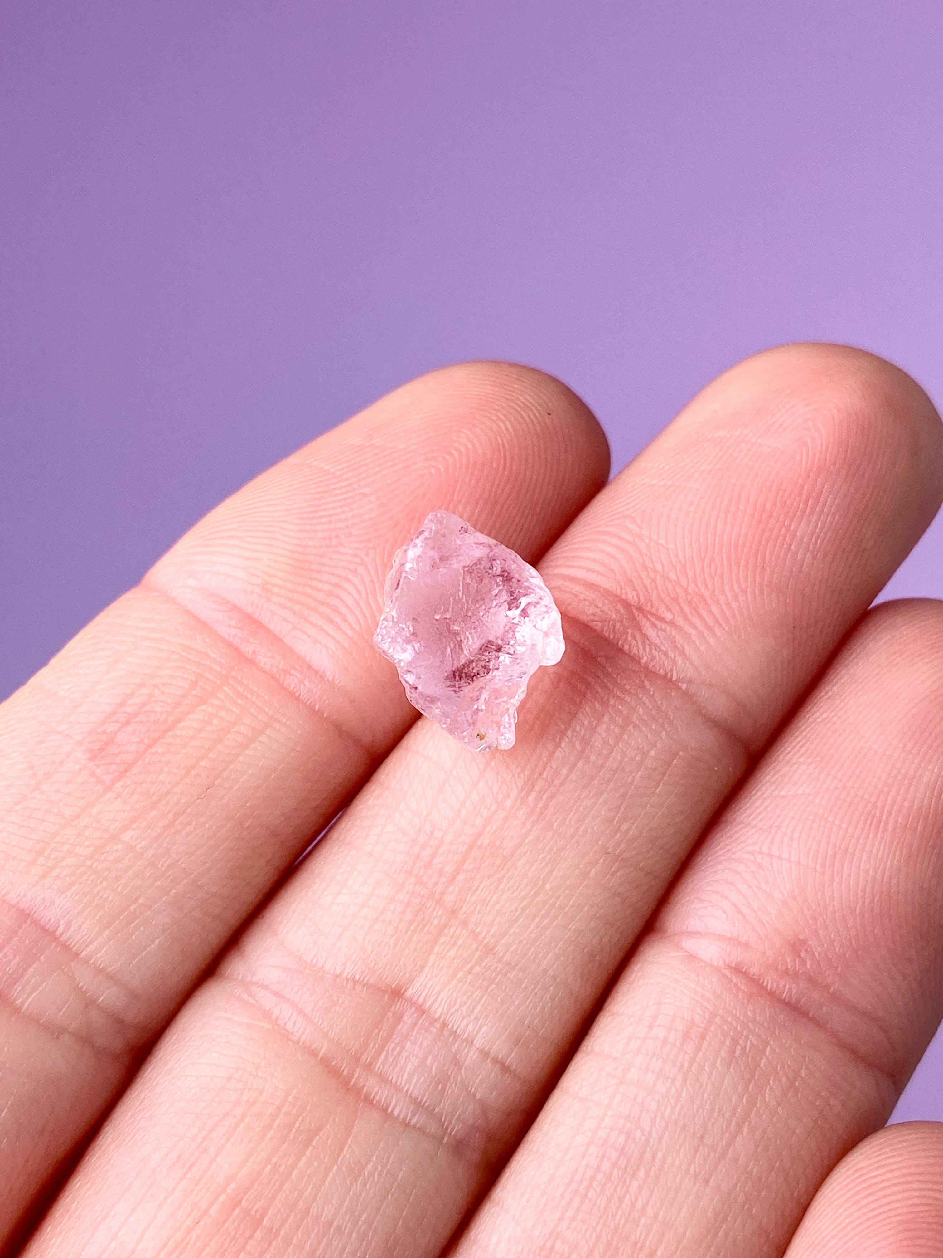 Rosa turmalin rå (nr 8) exklusiv kvalitet