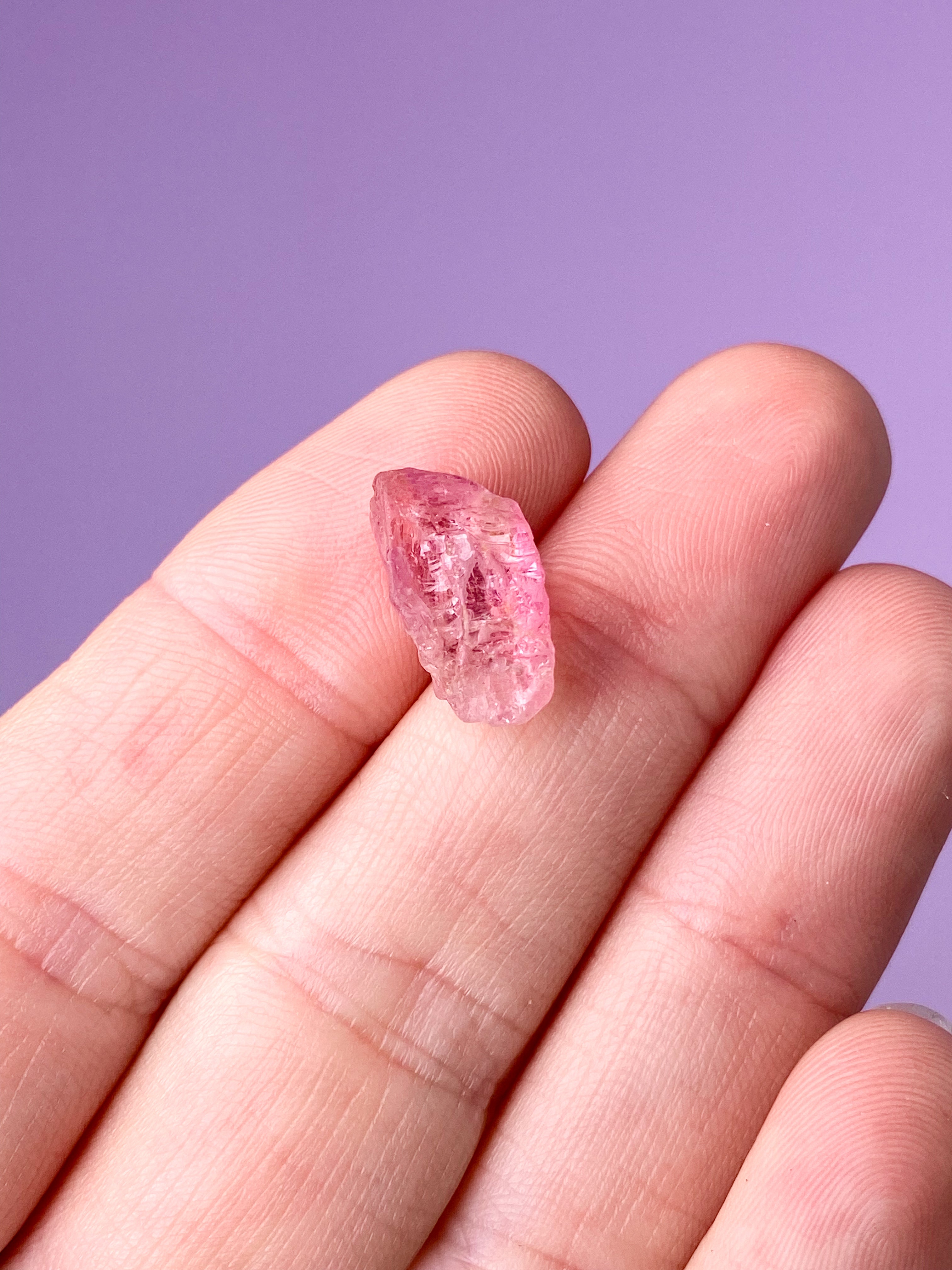 Rosa turmalin rå (nr 8) exklusiv kvalitet