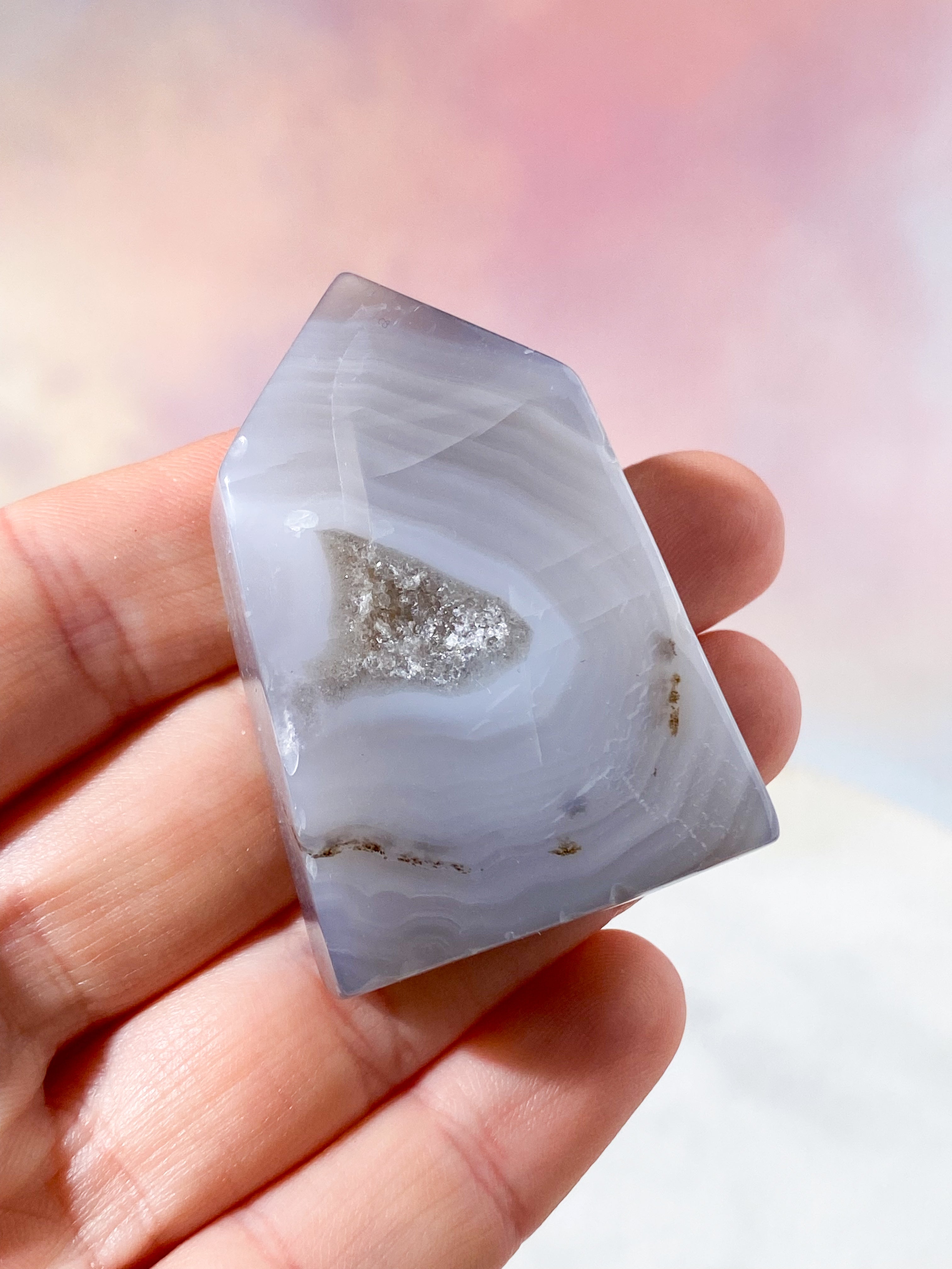 Druzy Agat Poleret Tårn (Nr. 18)