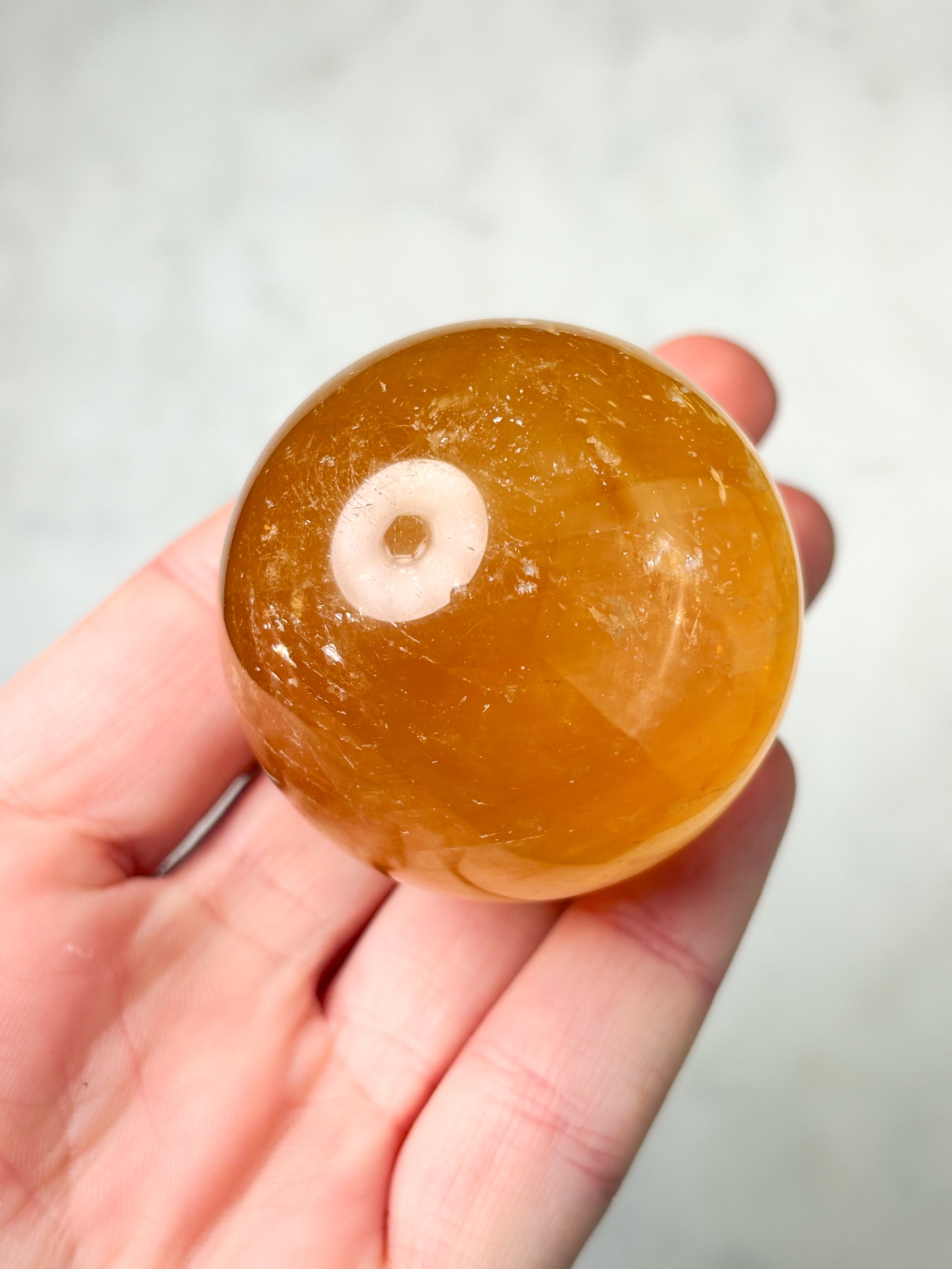 Optisk honungskalkcitkula (nr 7) 