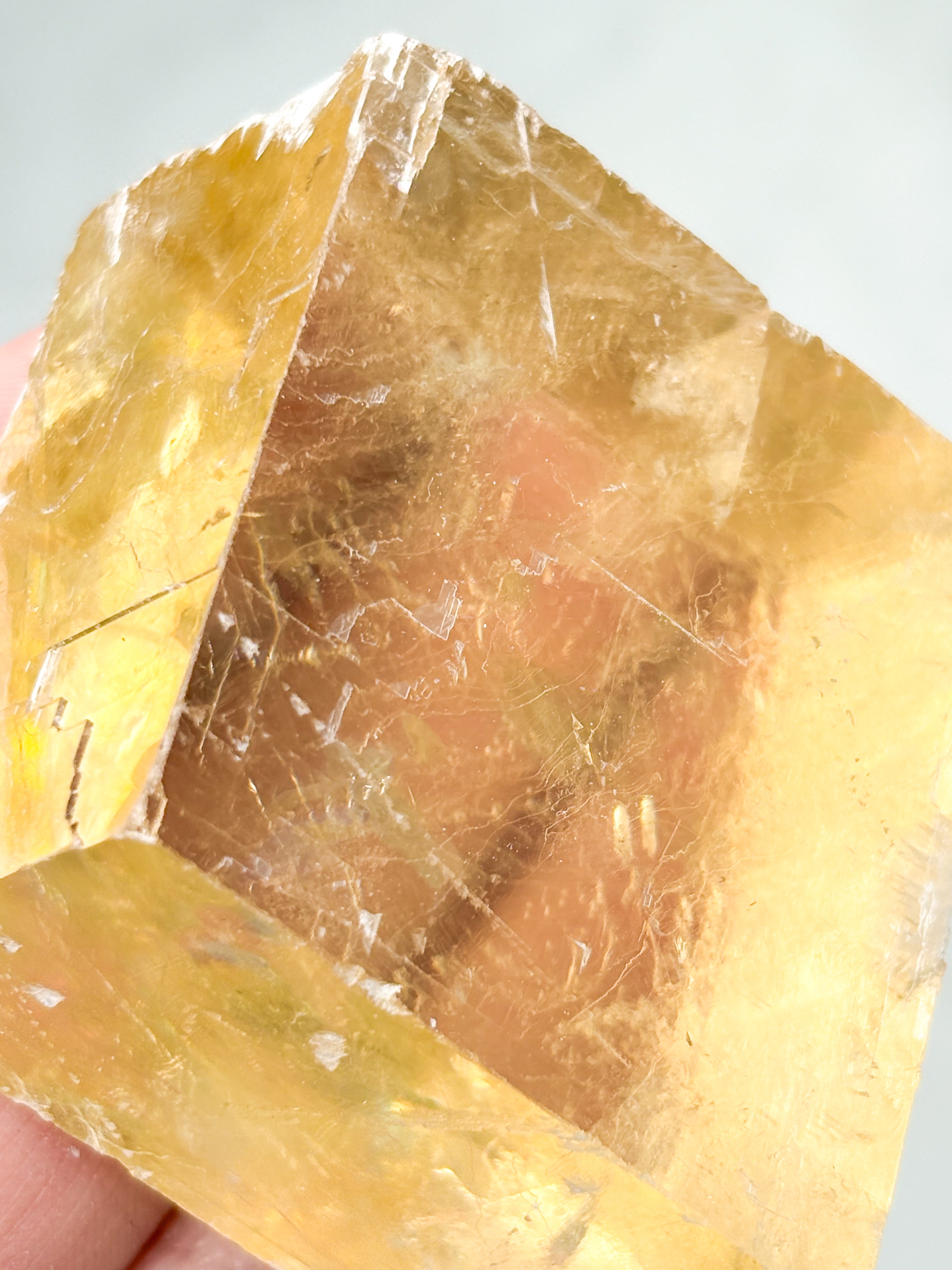 Optisk honungskalkcit rå (nr 19) 