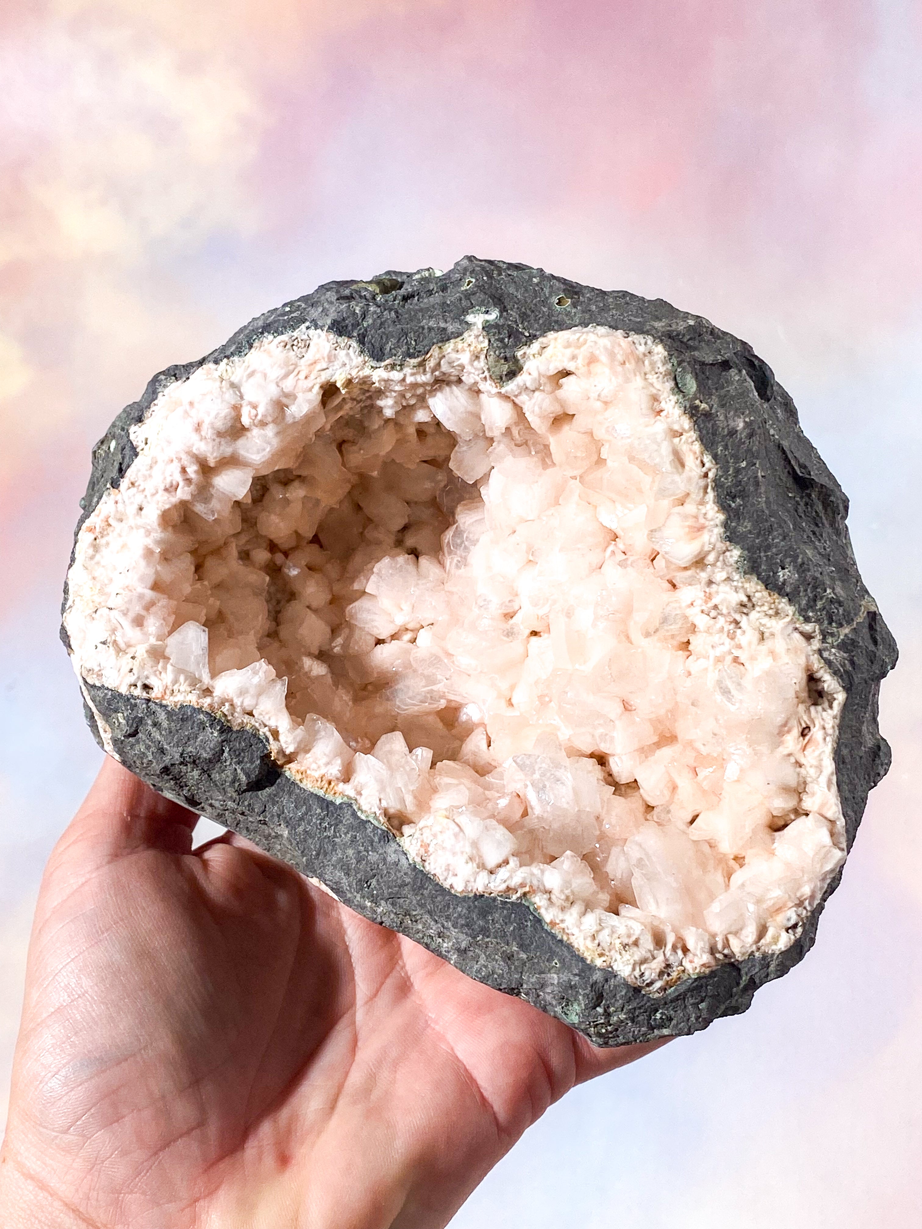 Stor Stående Heulandit Geode (Nr. 1)