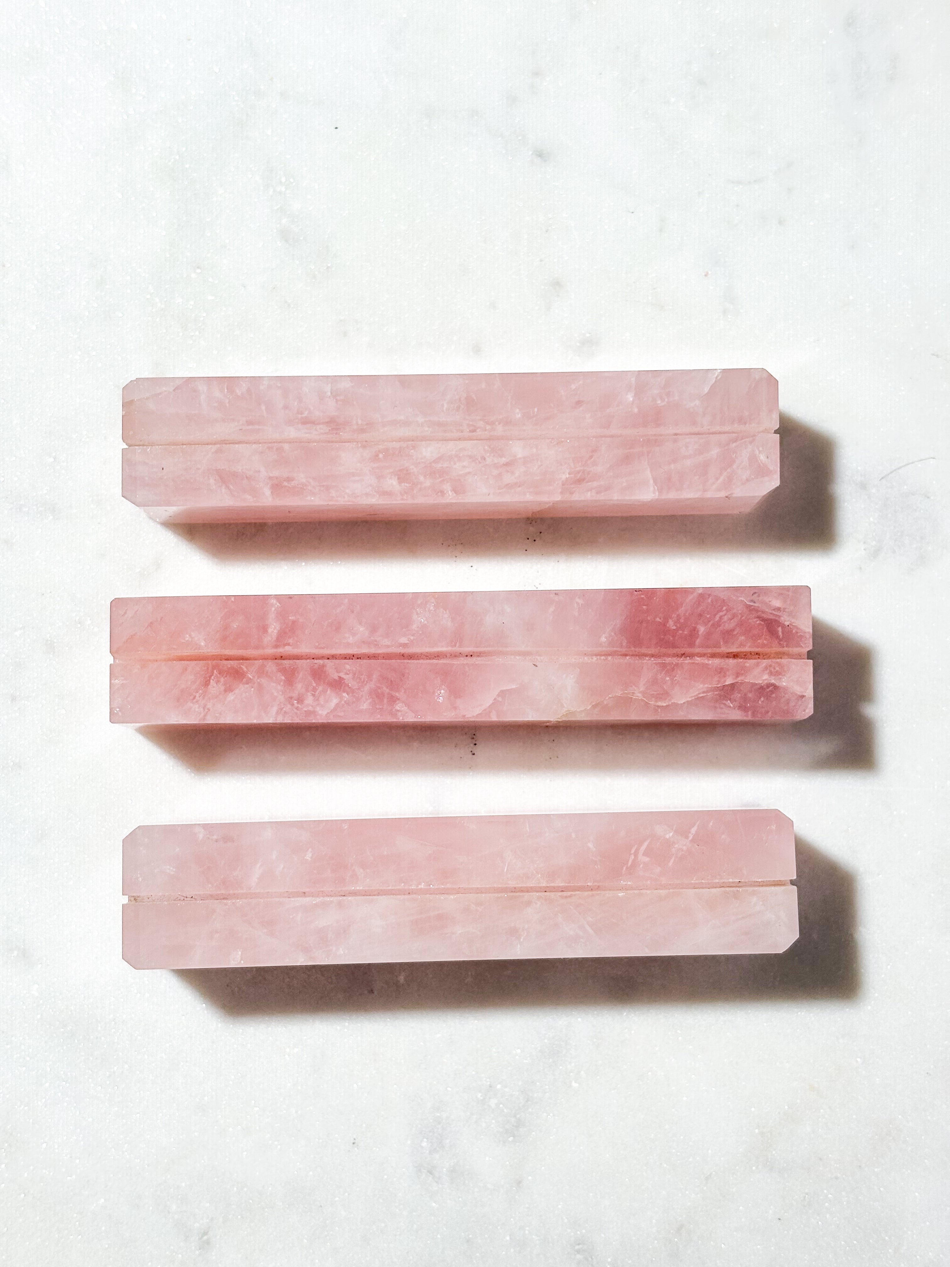 Korthållare i rosenkvarts 