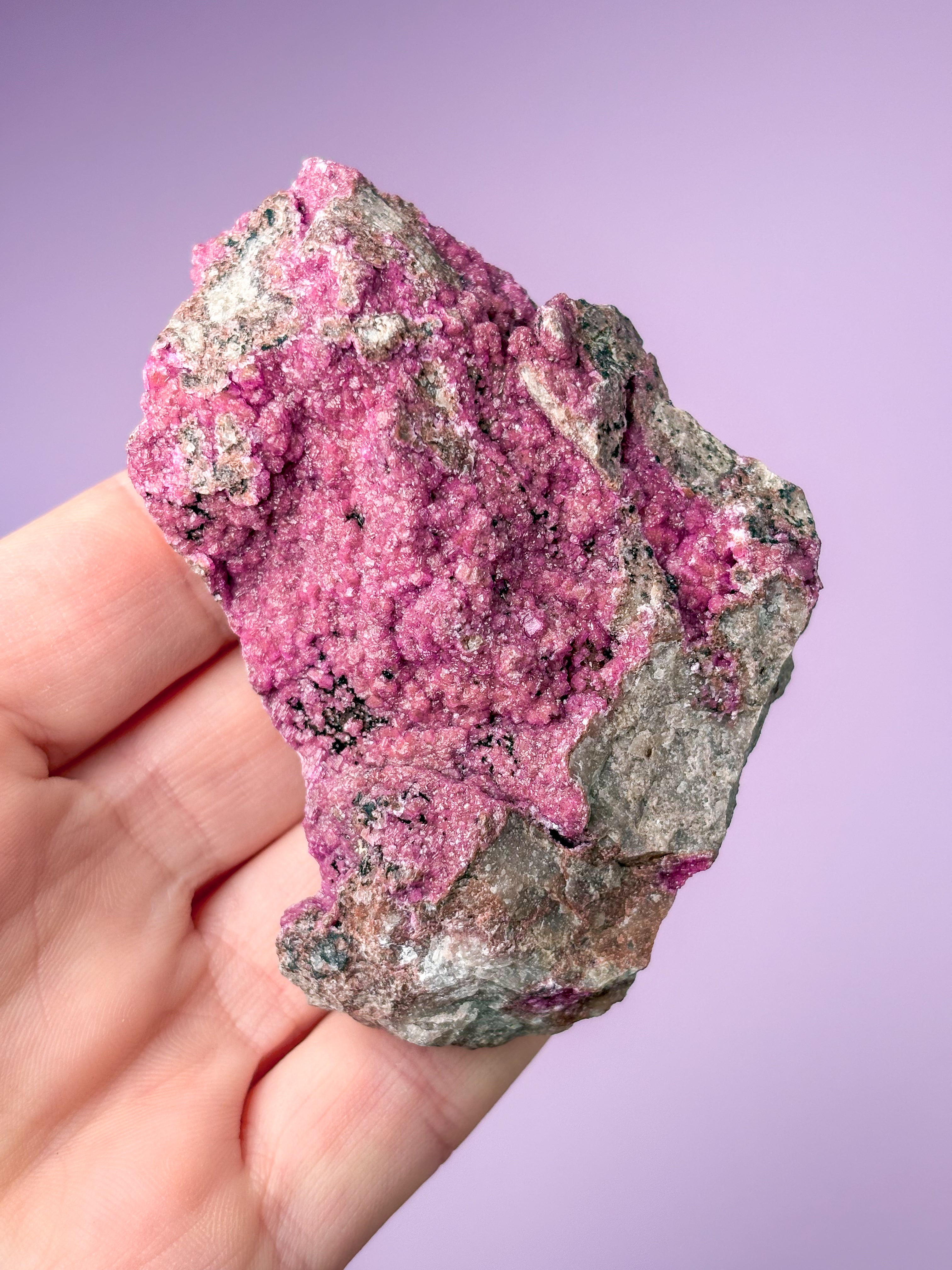 Kobaltkalcit rå (nr 8)