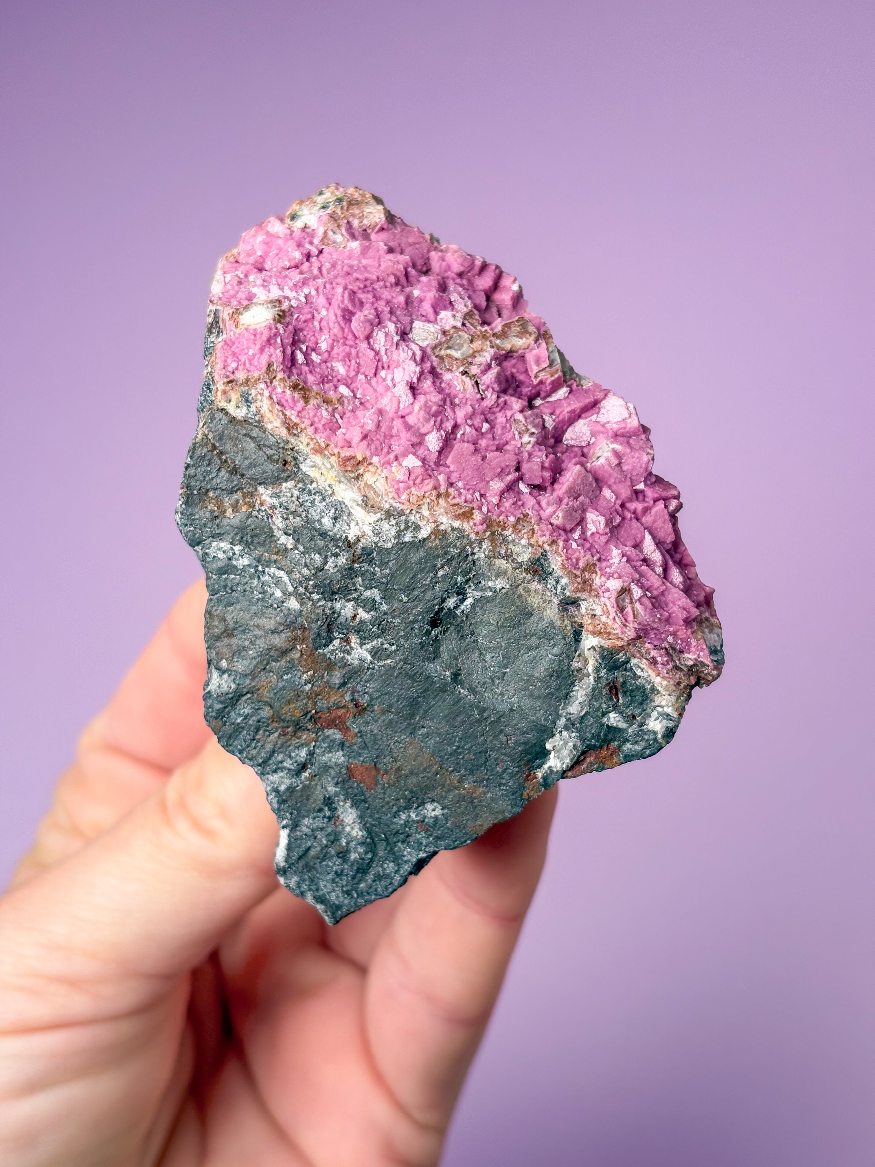 Kobaltkalcit rå (nr 12)