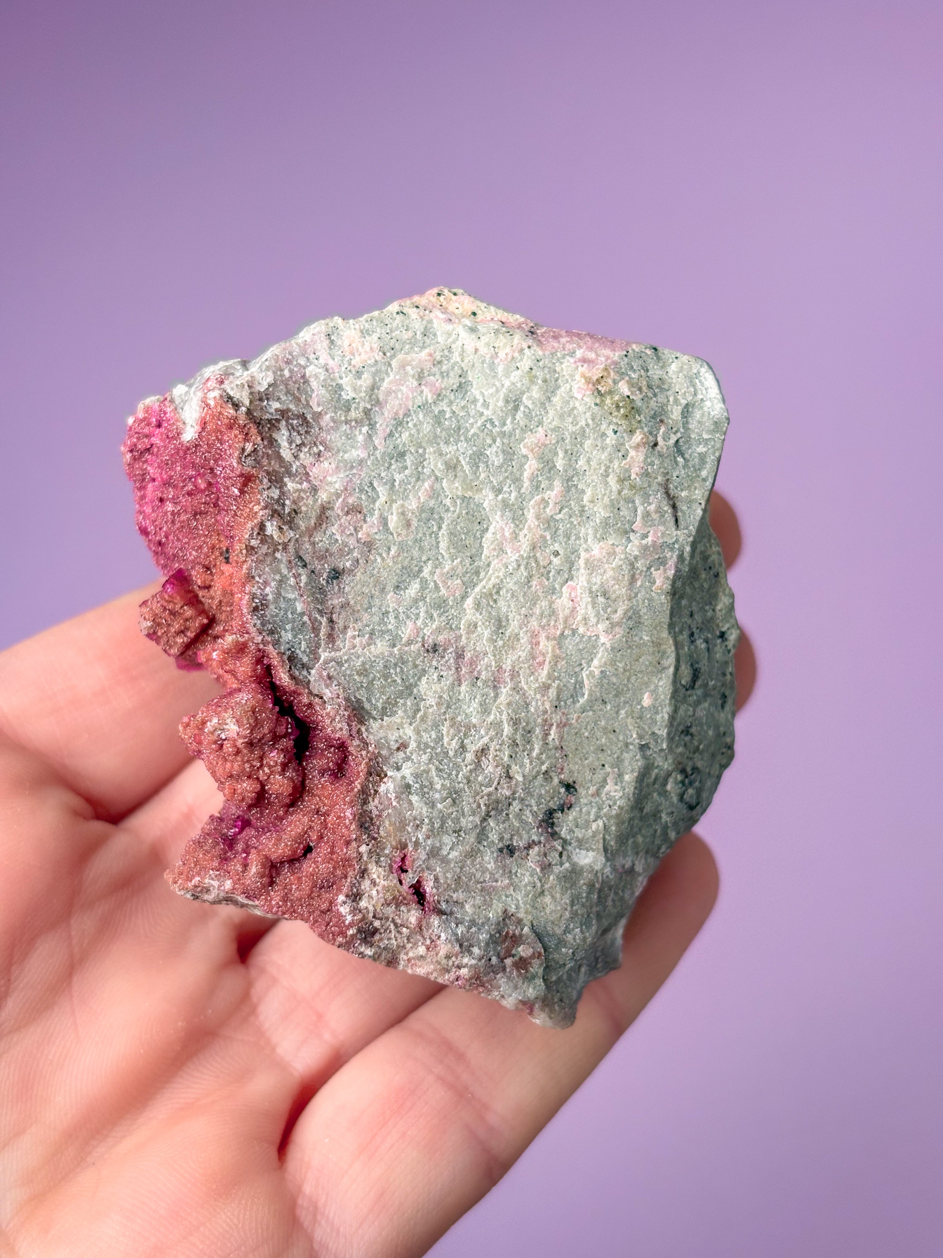 Kobaltkalcit rå (nr 13)