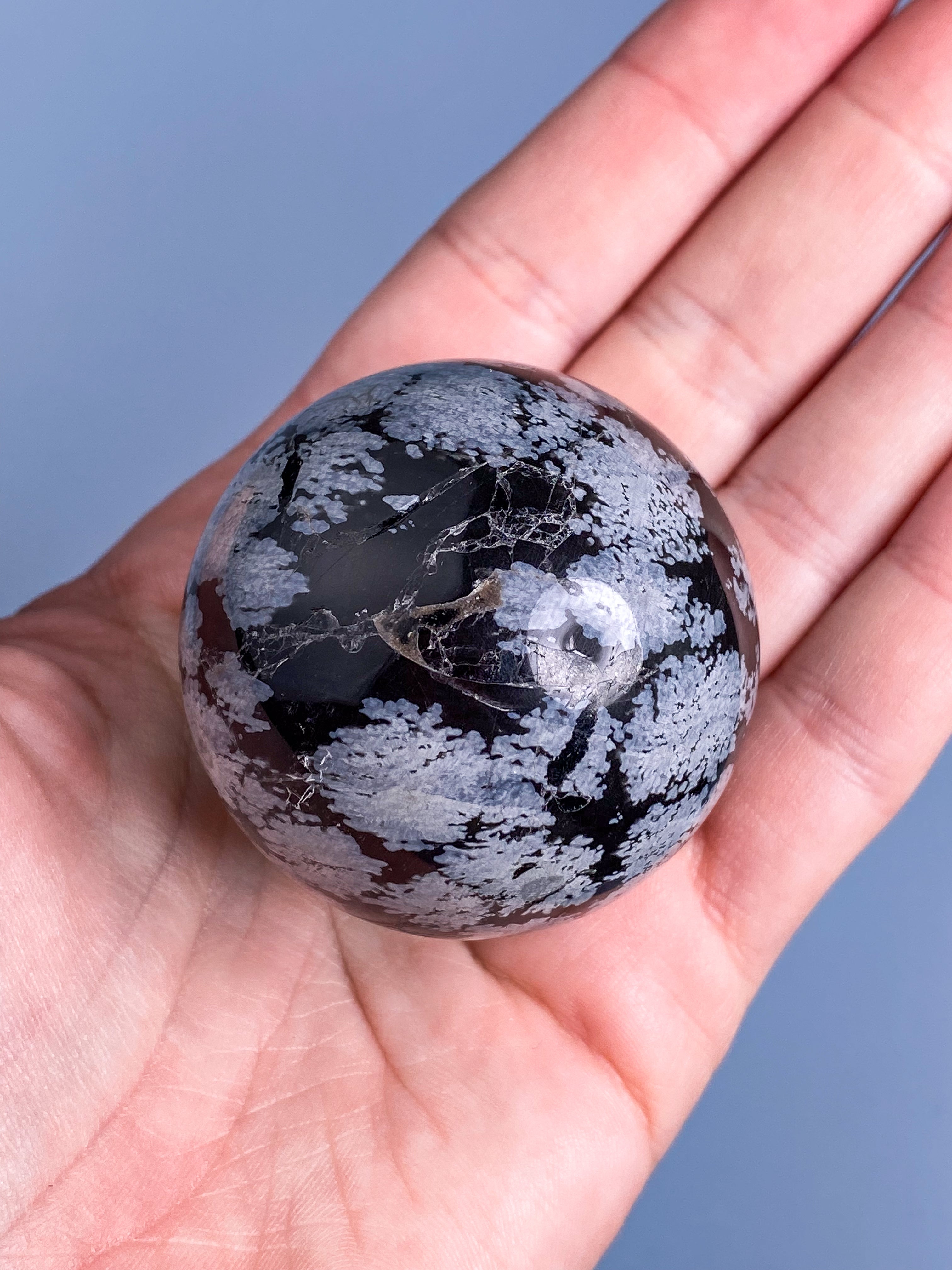 Snowflake obsidian kula (2 cm)