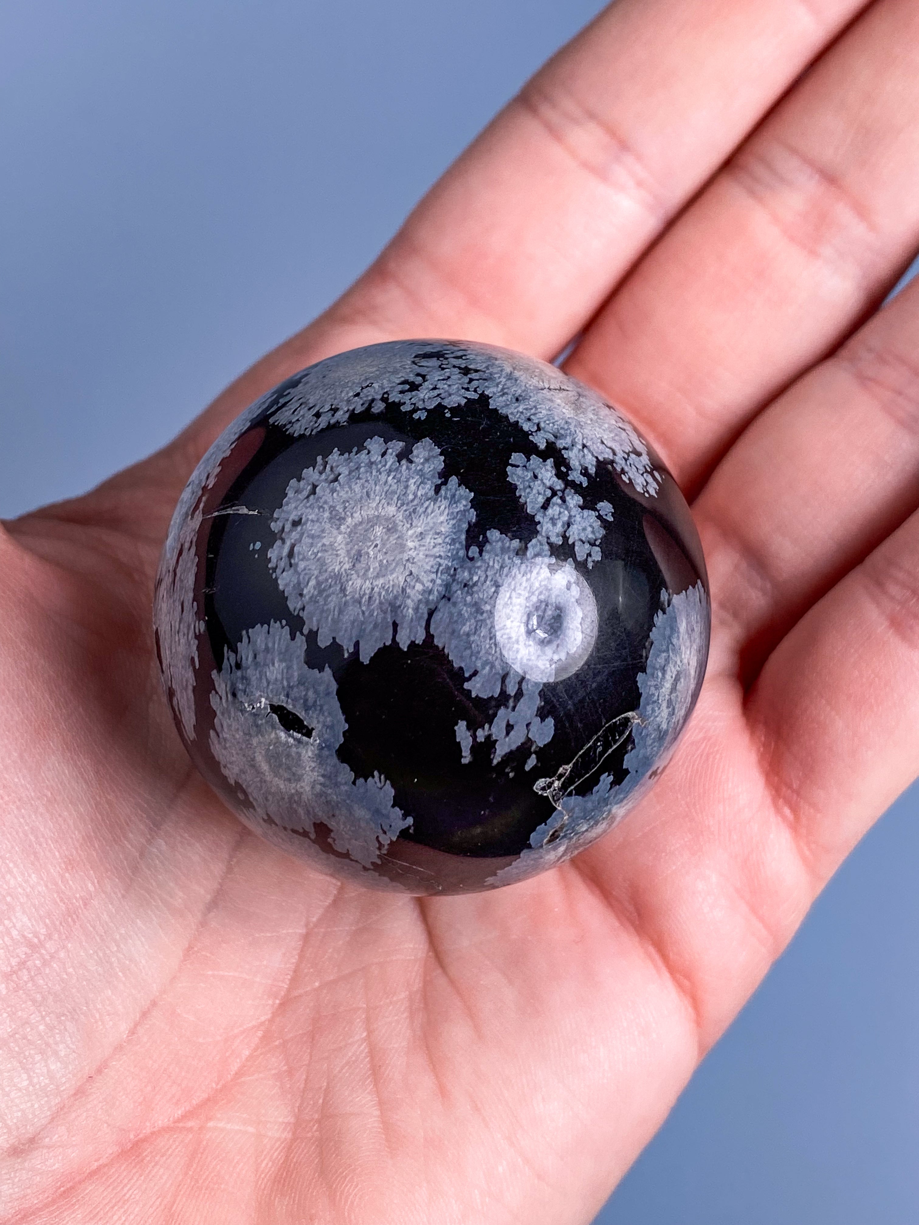 Snowflake obsidian kula (2 cm)