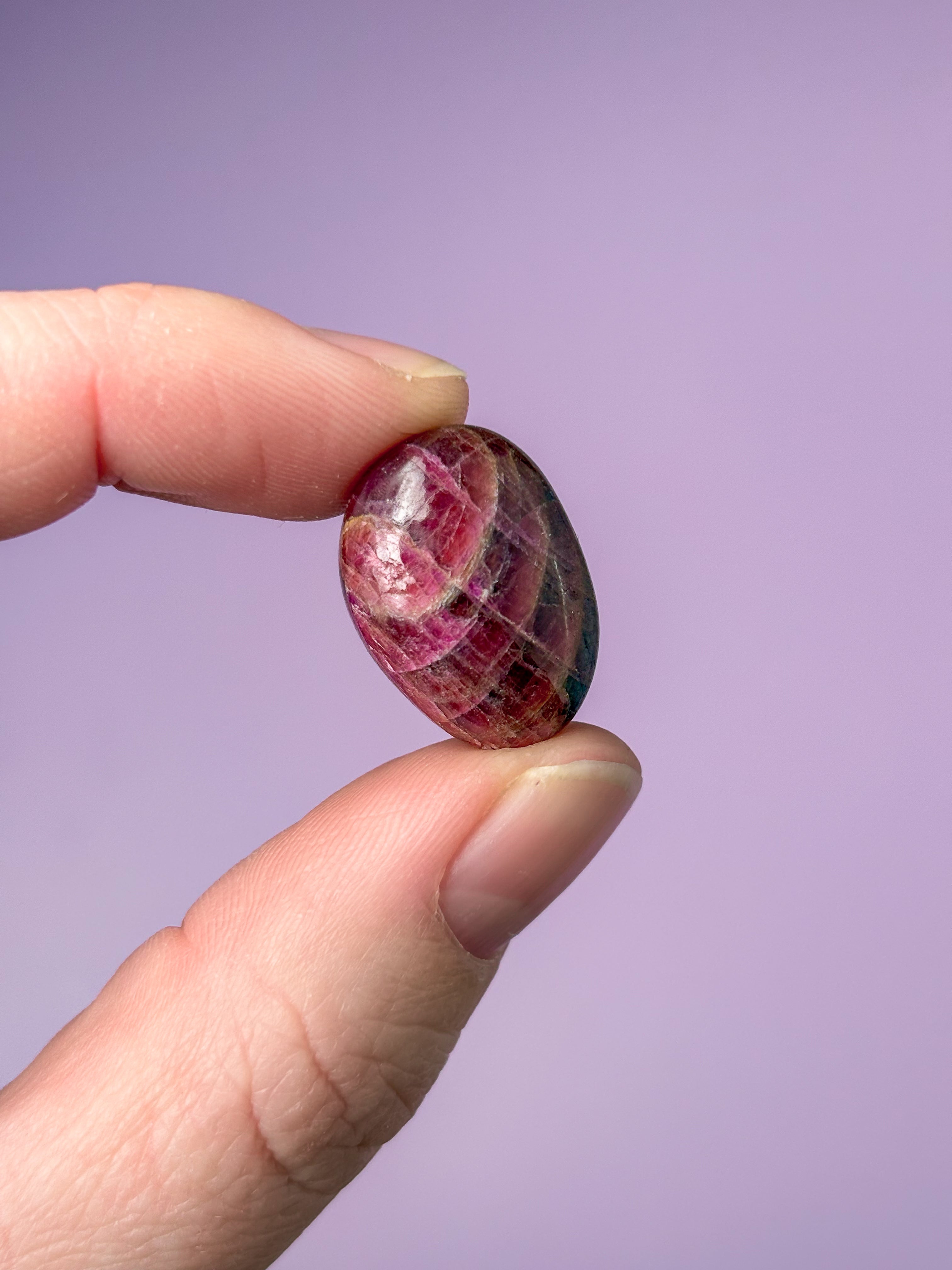 Röd rubin polerad (nr 2) Exklusiv kvalitet