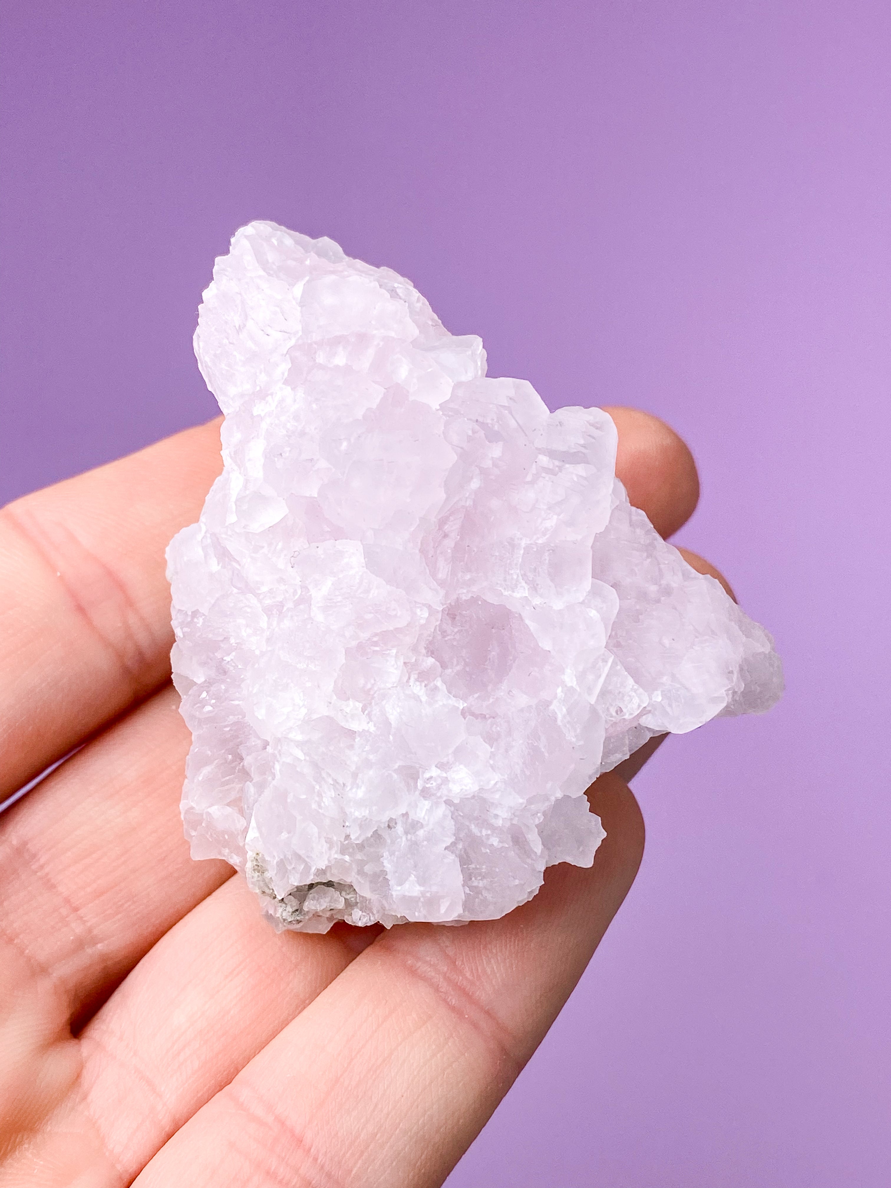 Lepidolite kulor polerade