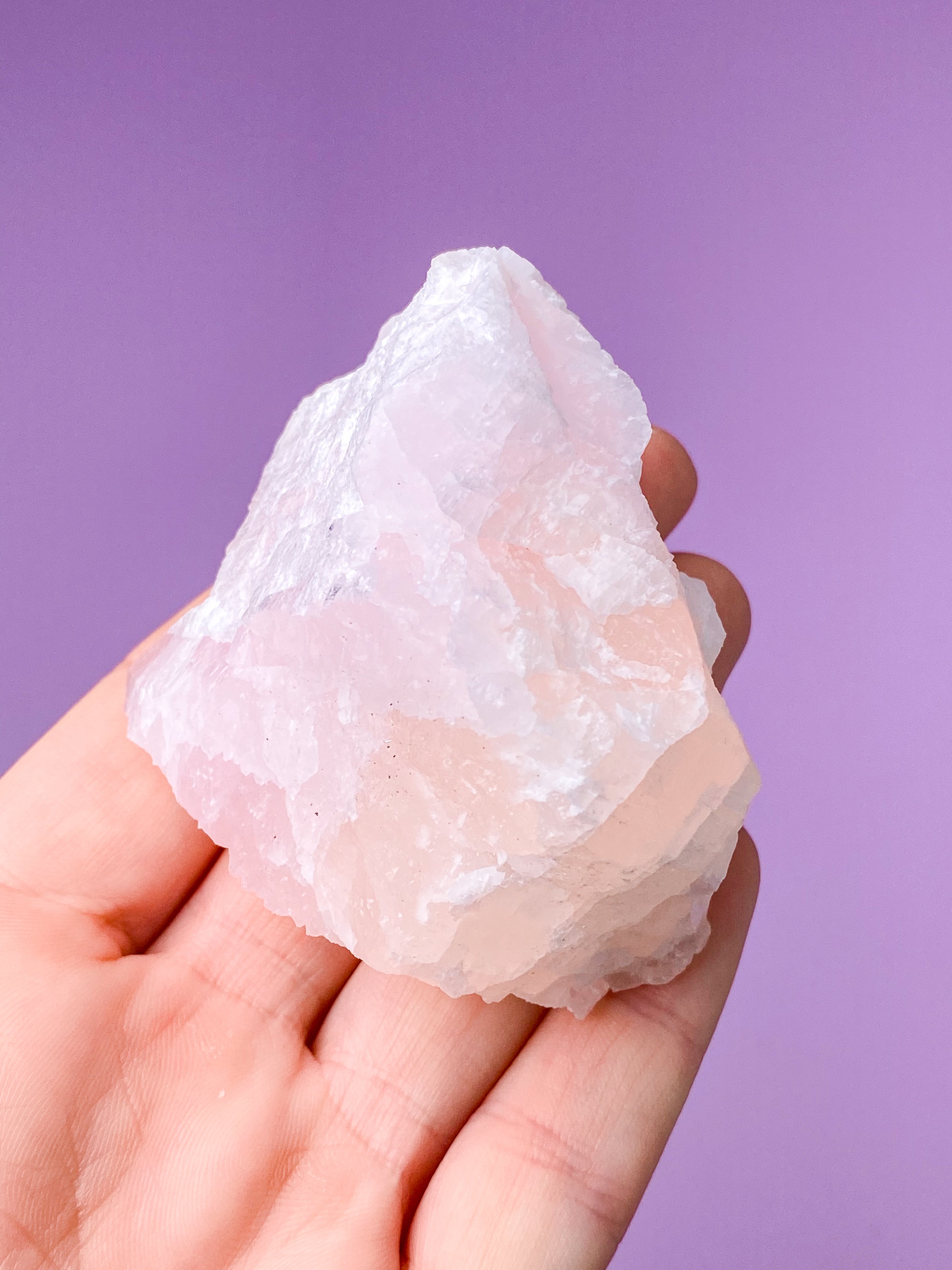 Lepidolite kulor polerade