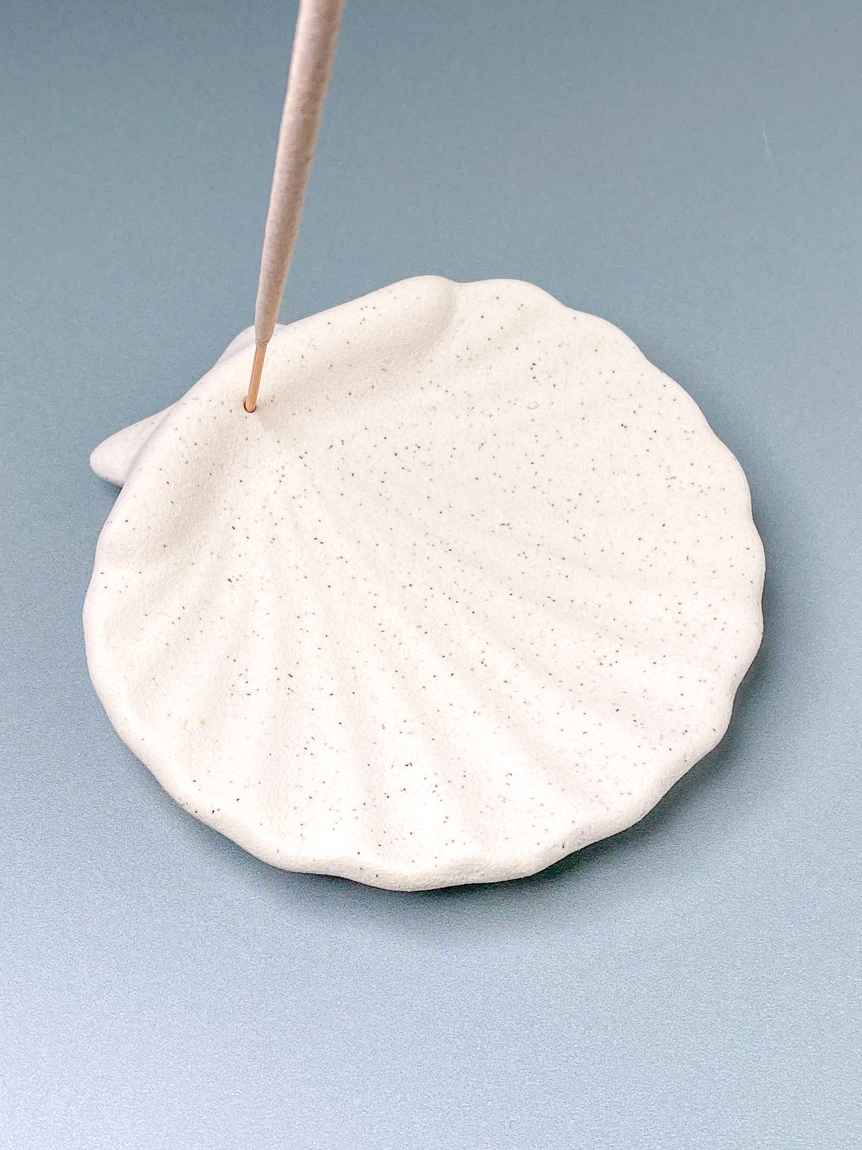 Rökelsehållare Precious Wood, Round (Brass Stars and Moon)