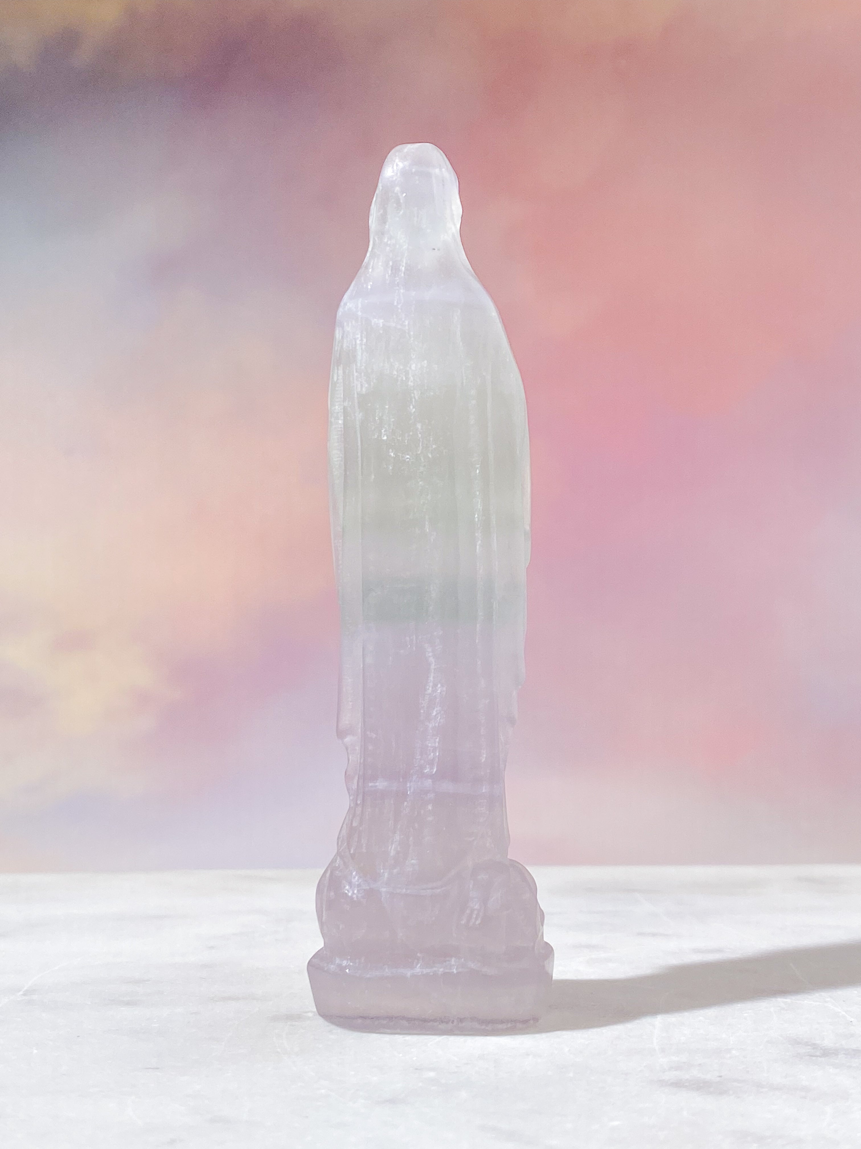 Lavendel (Yttrium) Fluorit Madonna (Nr. 3)