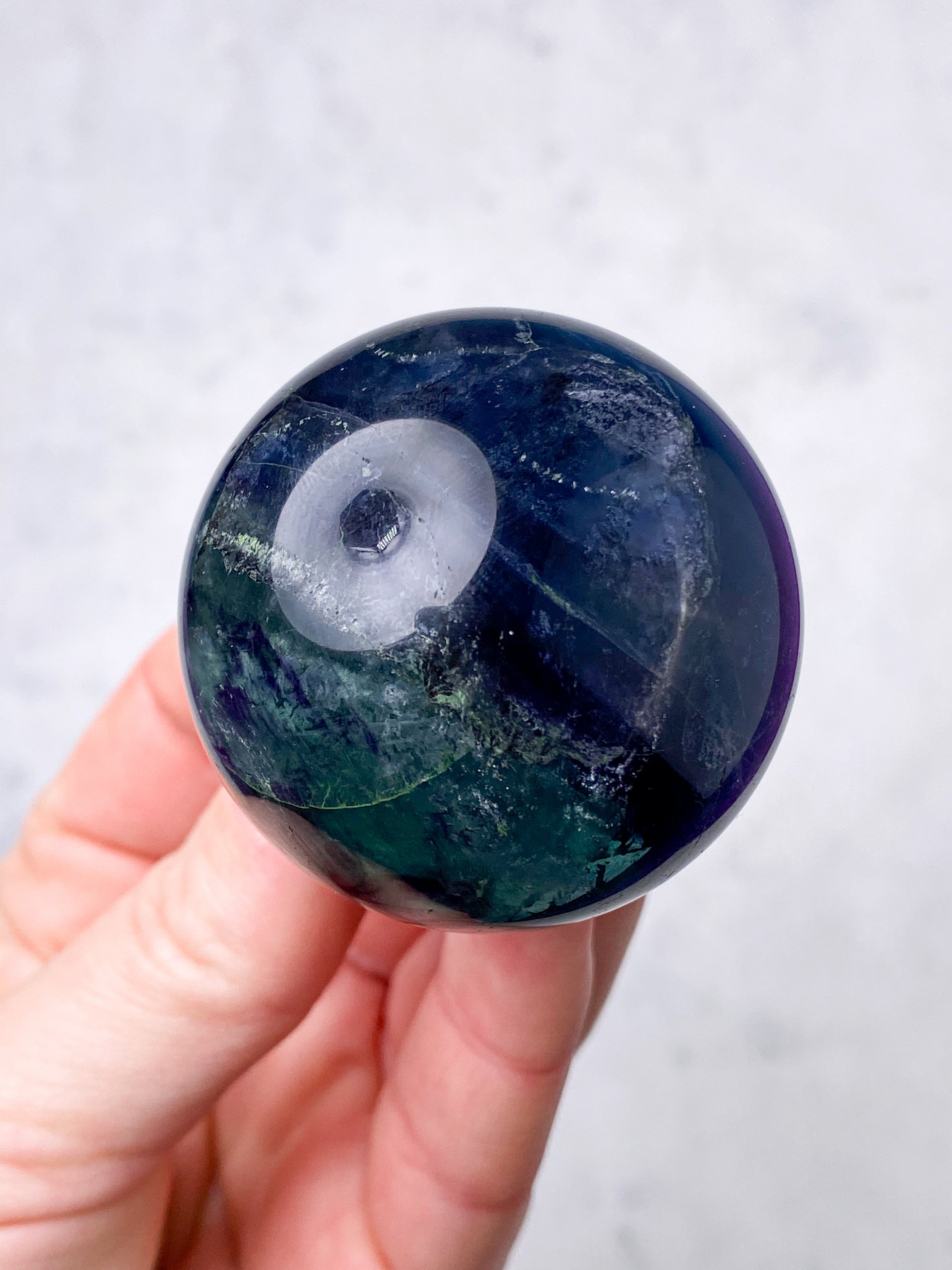 Blå fluoritkula (nr 4)