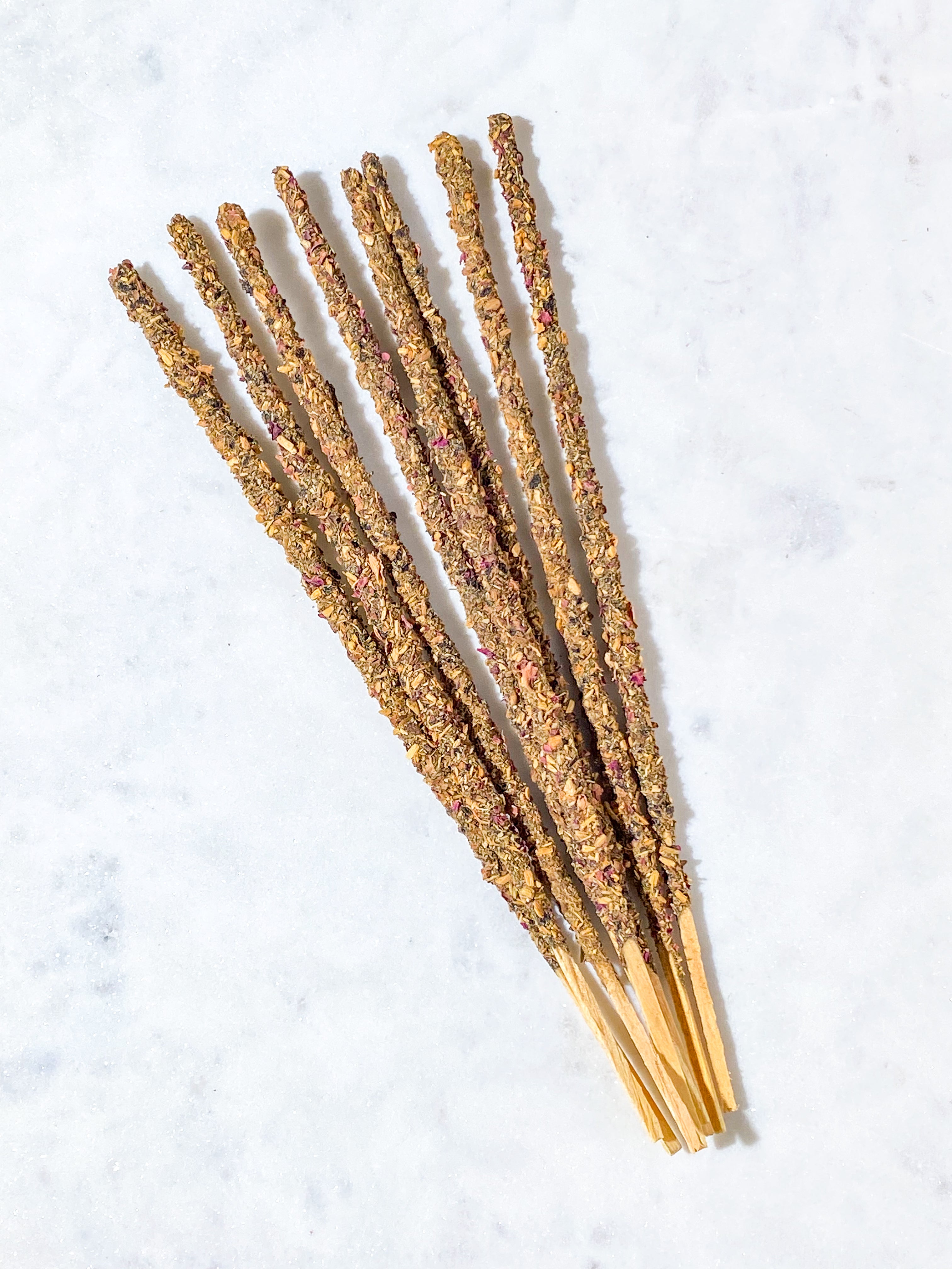 Rosenblad och Palo Santo rökelsepinnar (8 st.)