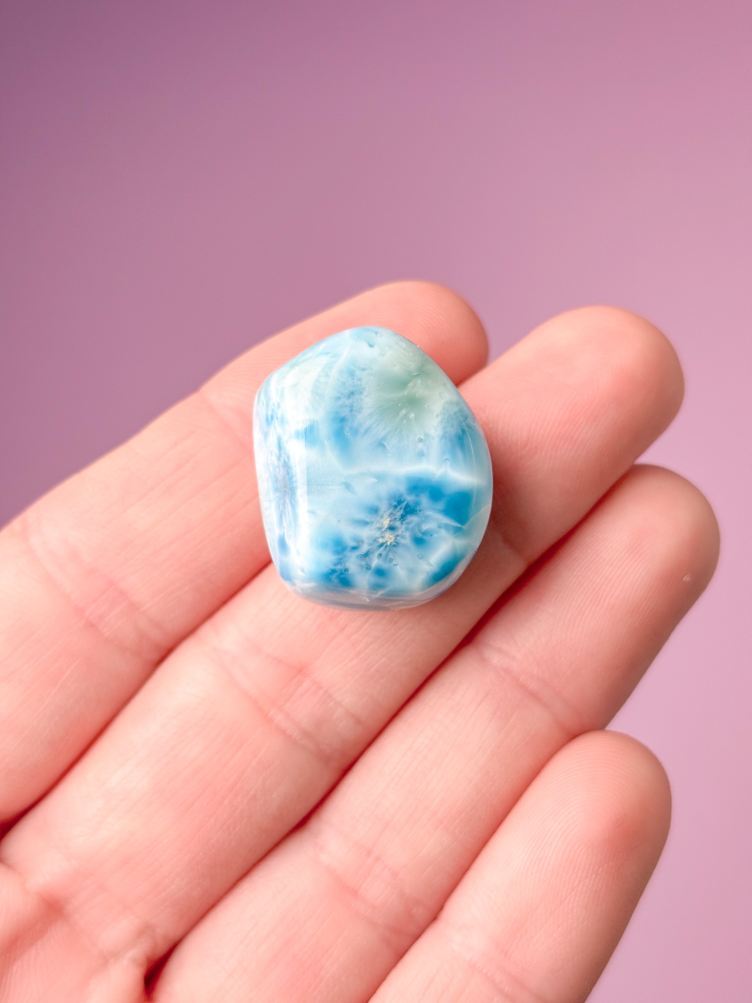 Larimar Pocket Stone Polished (nr 45) Exklusiv kvalitet