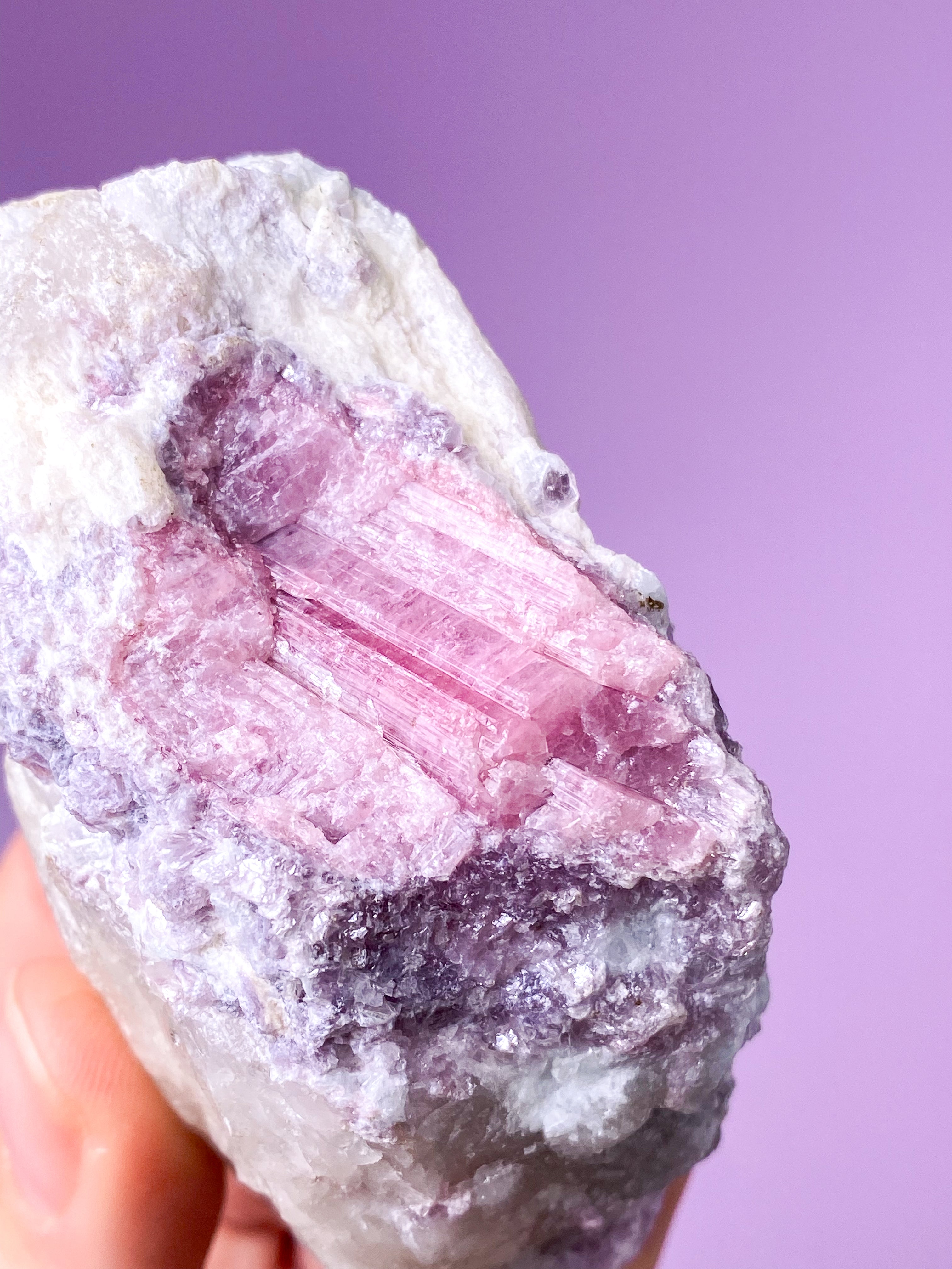 Rosa turmalinkluster (nr 9)