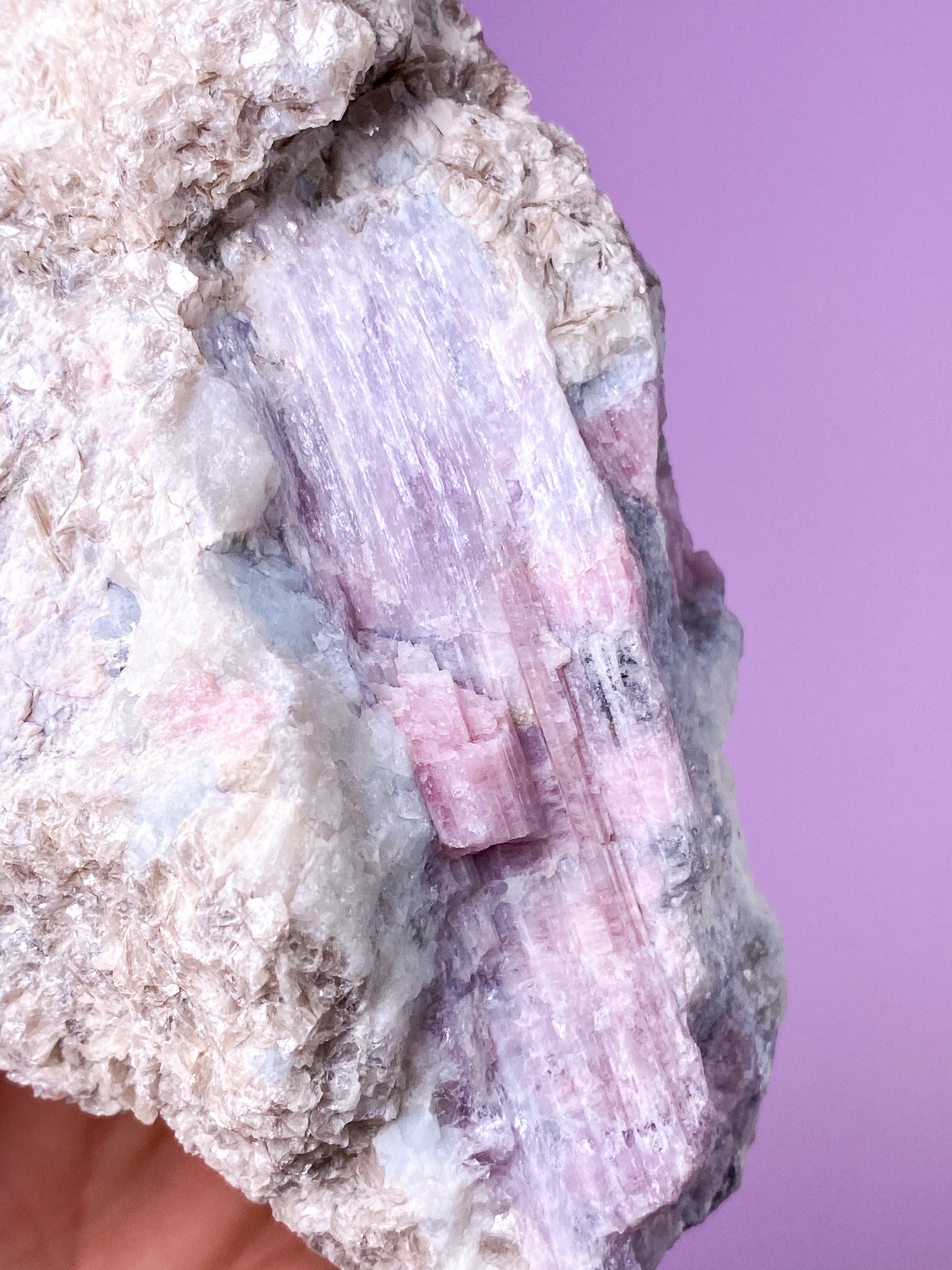 Rosa turmalinkluster (nr 9)