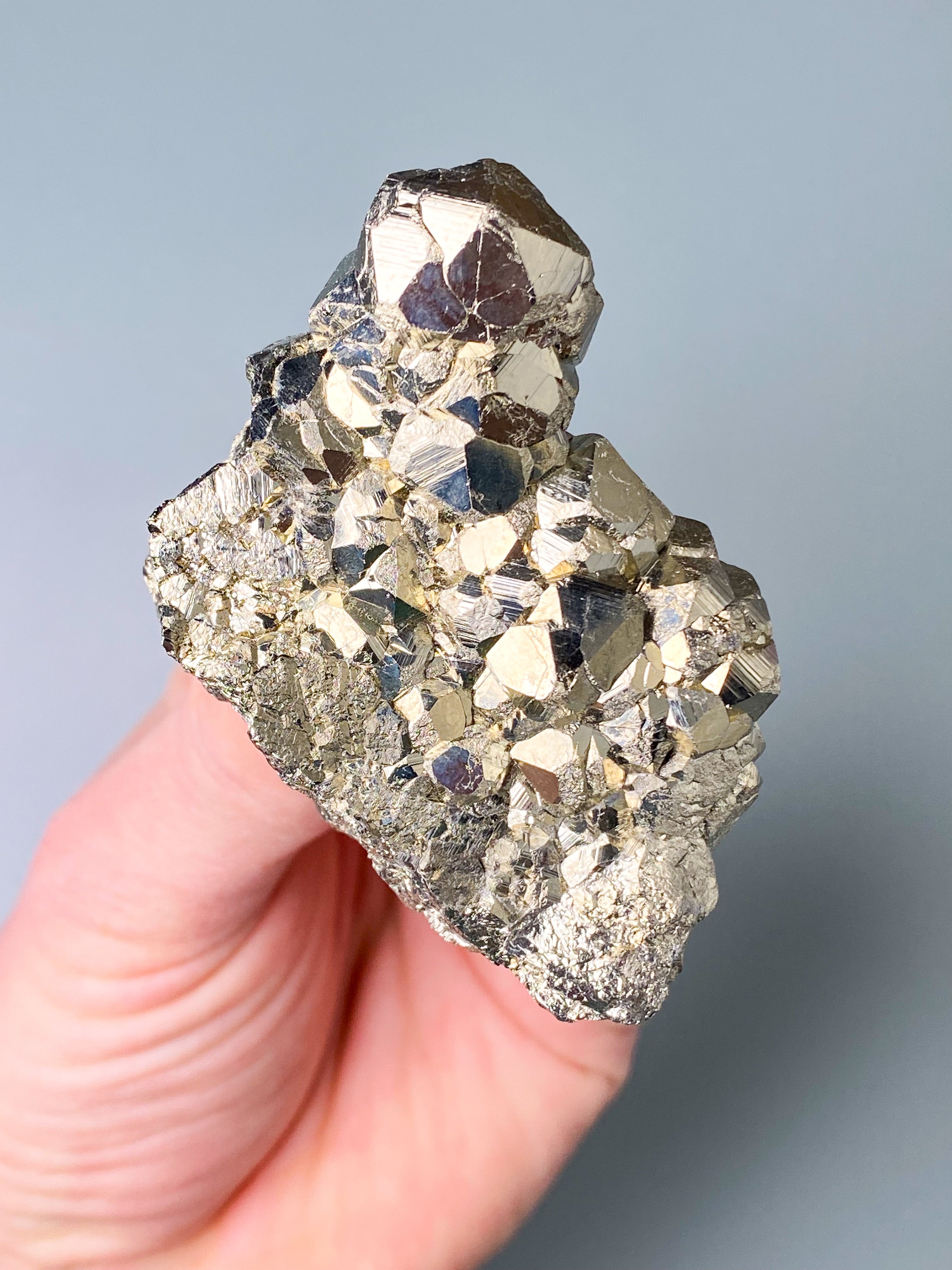 Pyritkluster (nr 10)