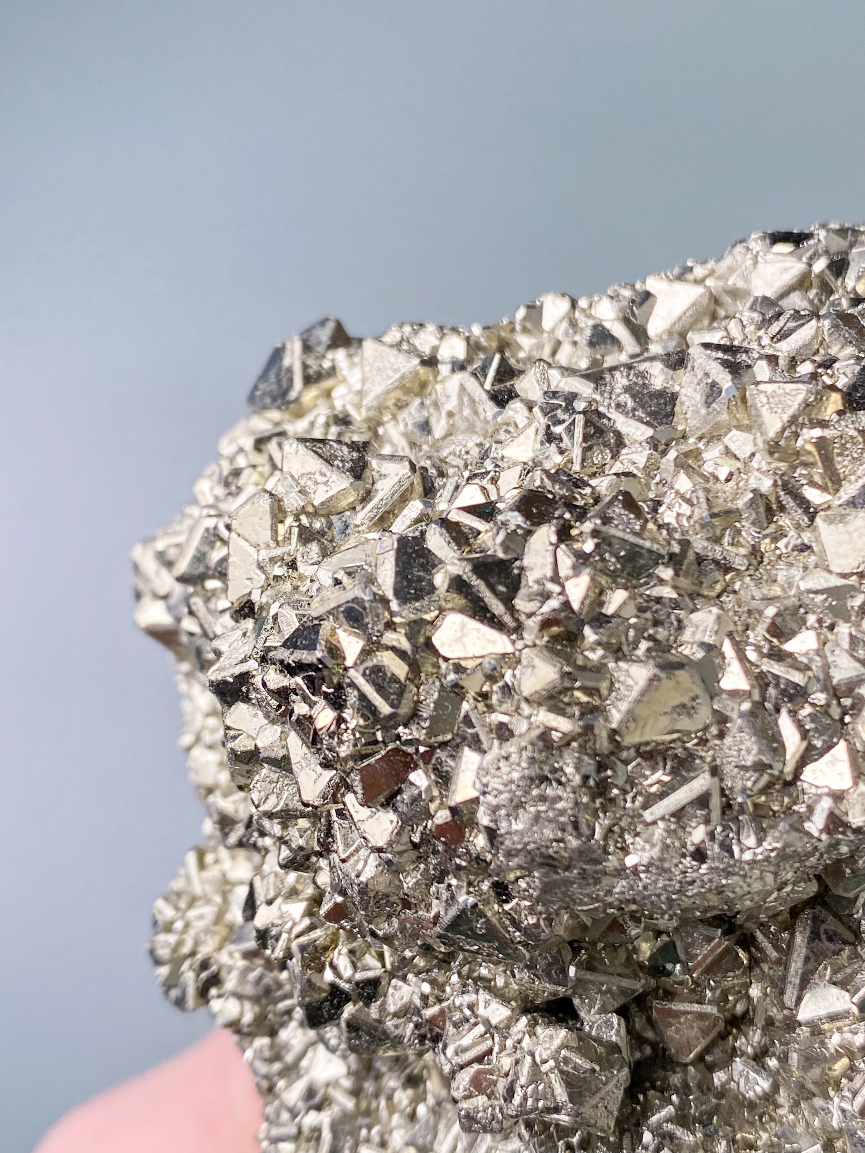 Pyritkluster (nr 13)