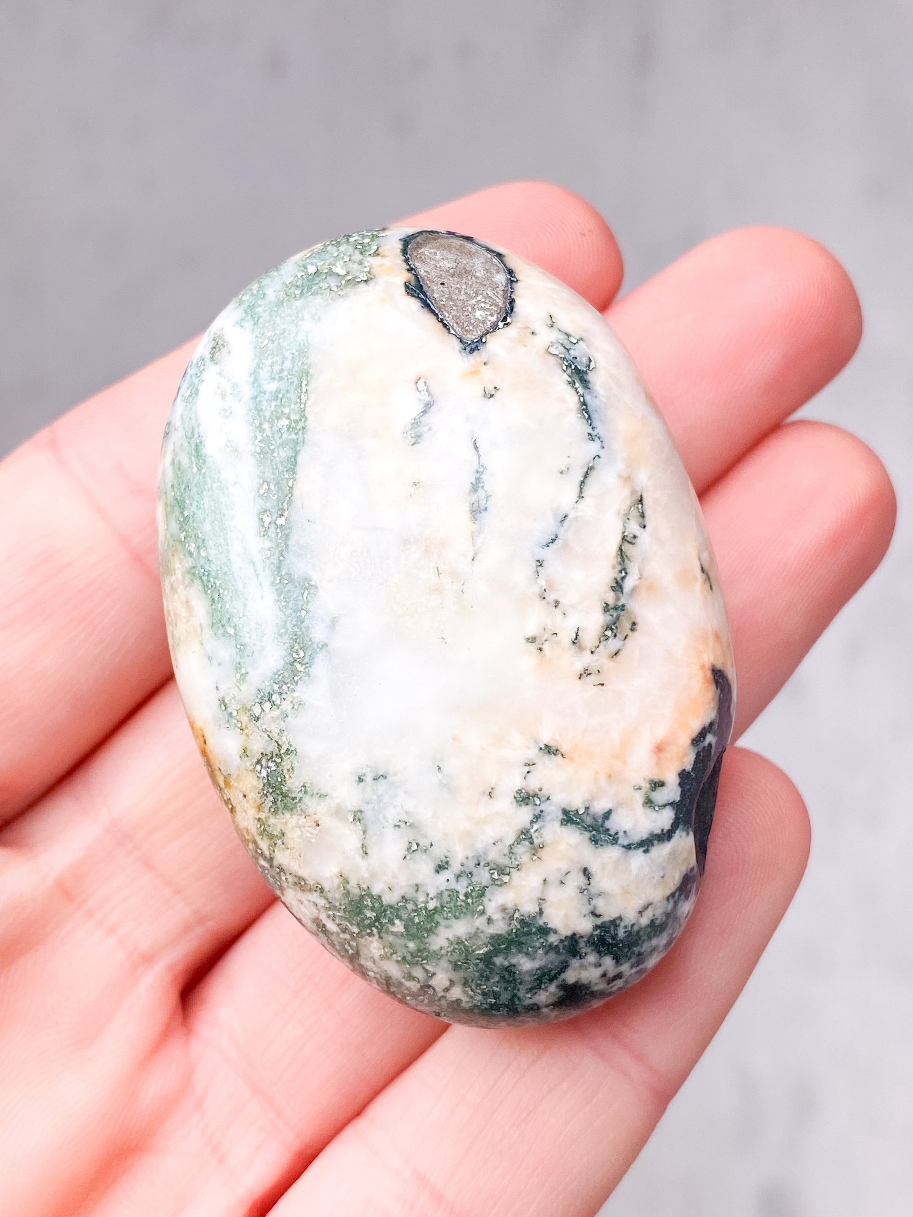 Grøn Heulandit Palmstone (Nr. 4)