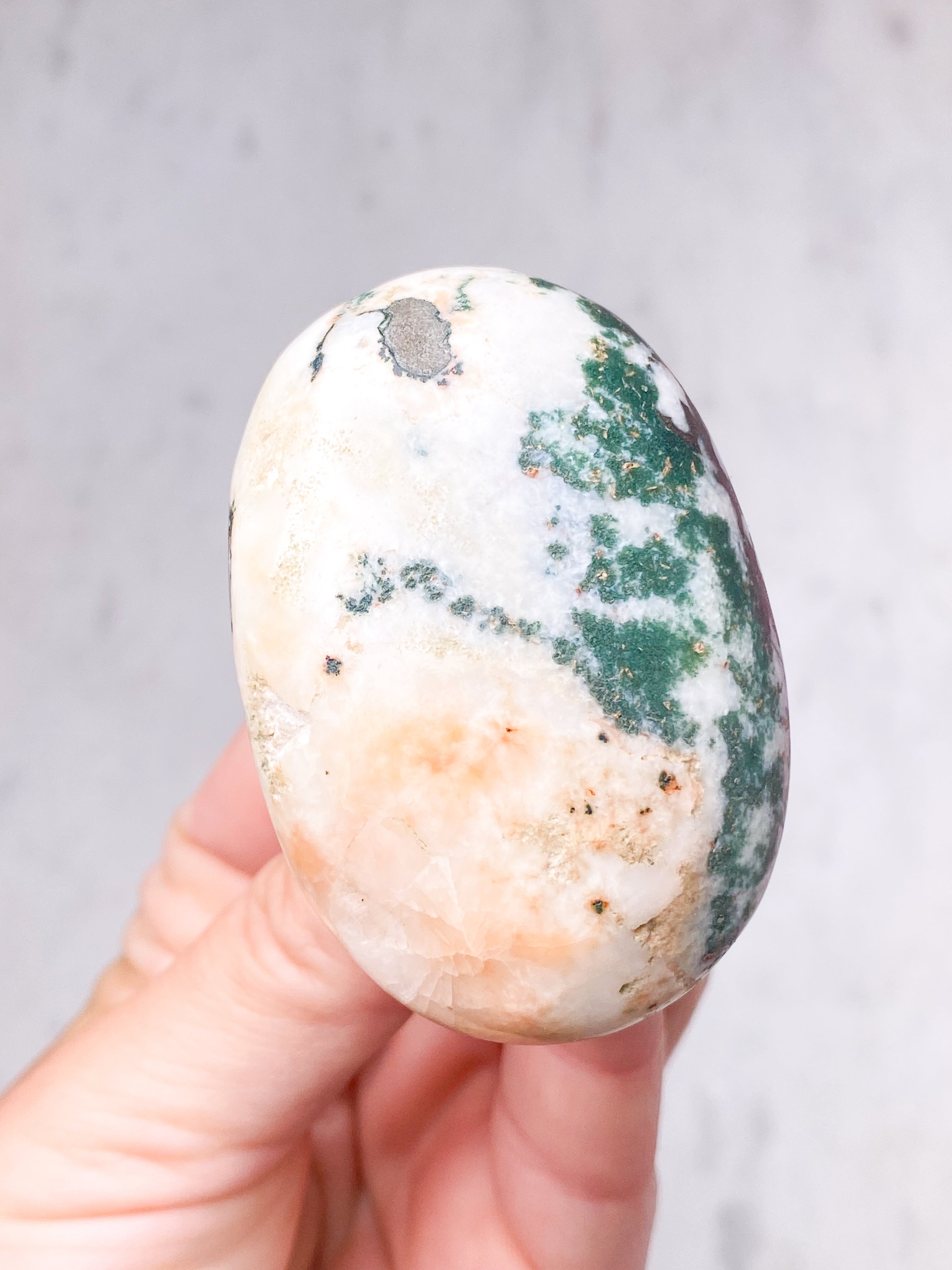 Grøn Heulandit Palmstone (Nr. 7)