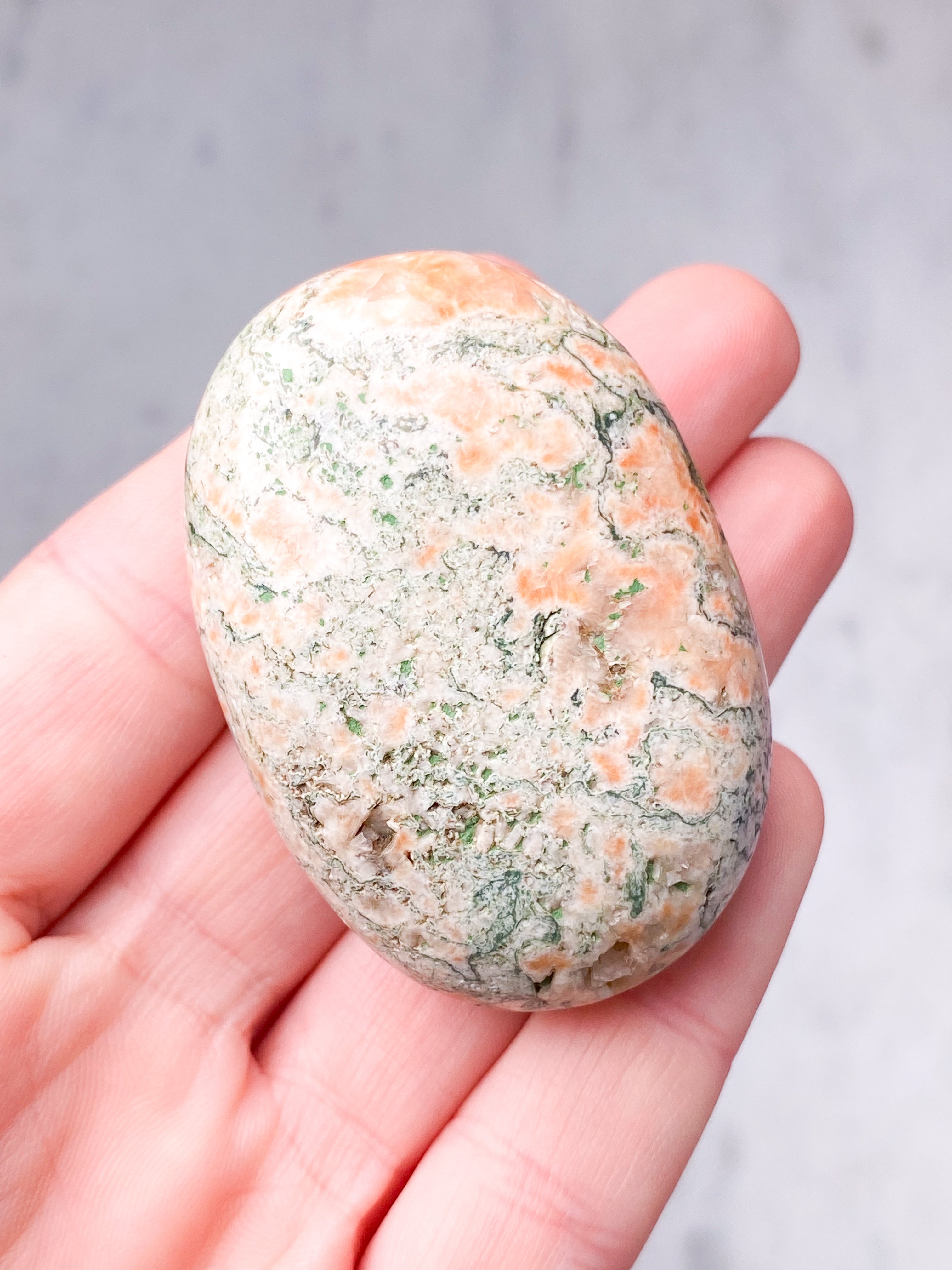 Grøn Heulandit Palmstone (Nr. 9)