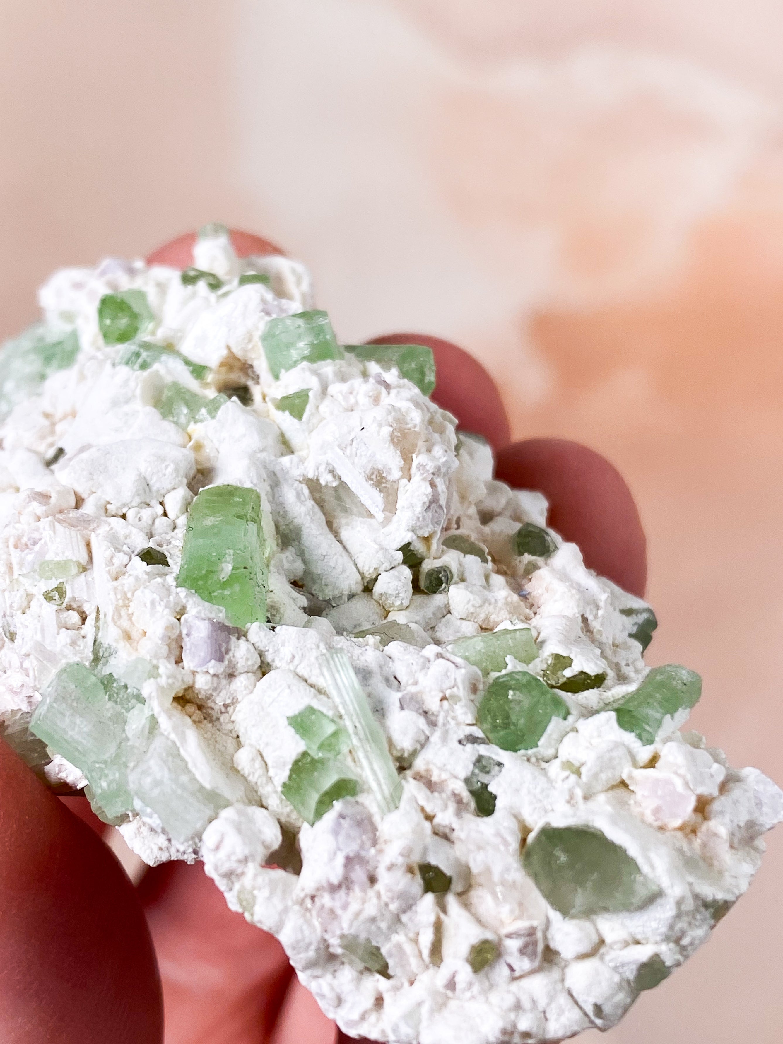 Grönt turmalinkluster (nr 5) 