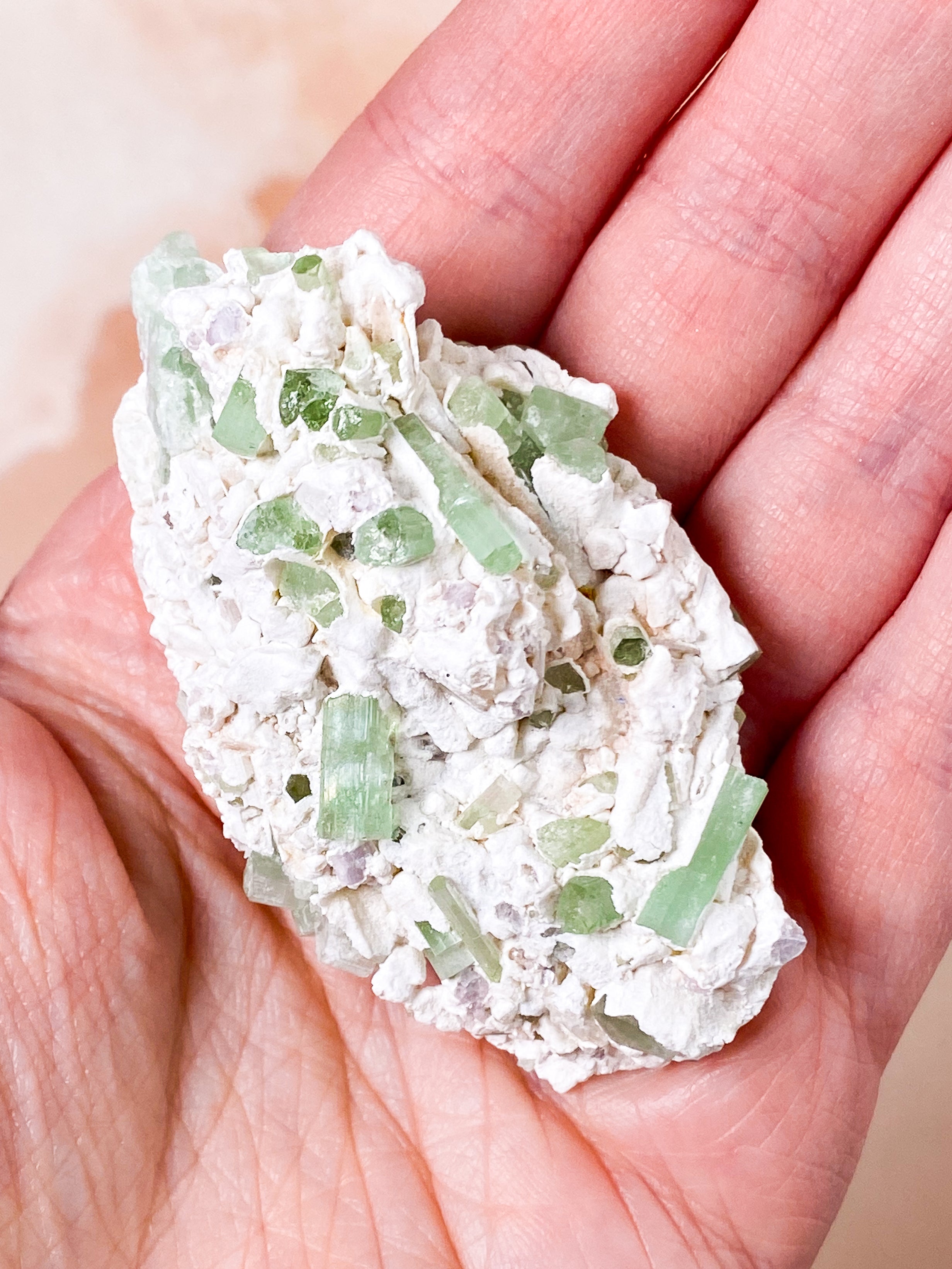 Grönt turmalinkluster (nr 5) 