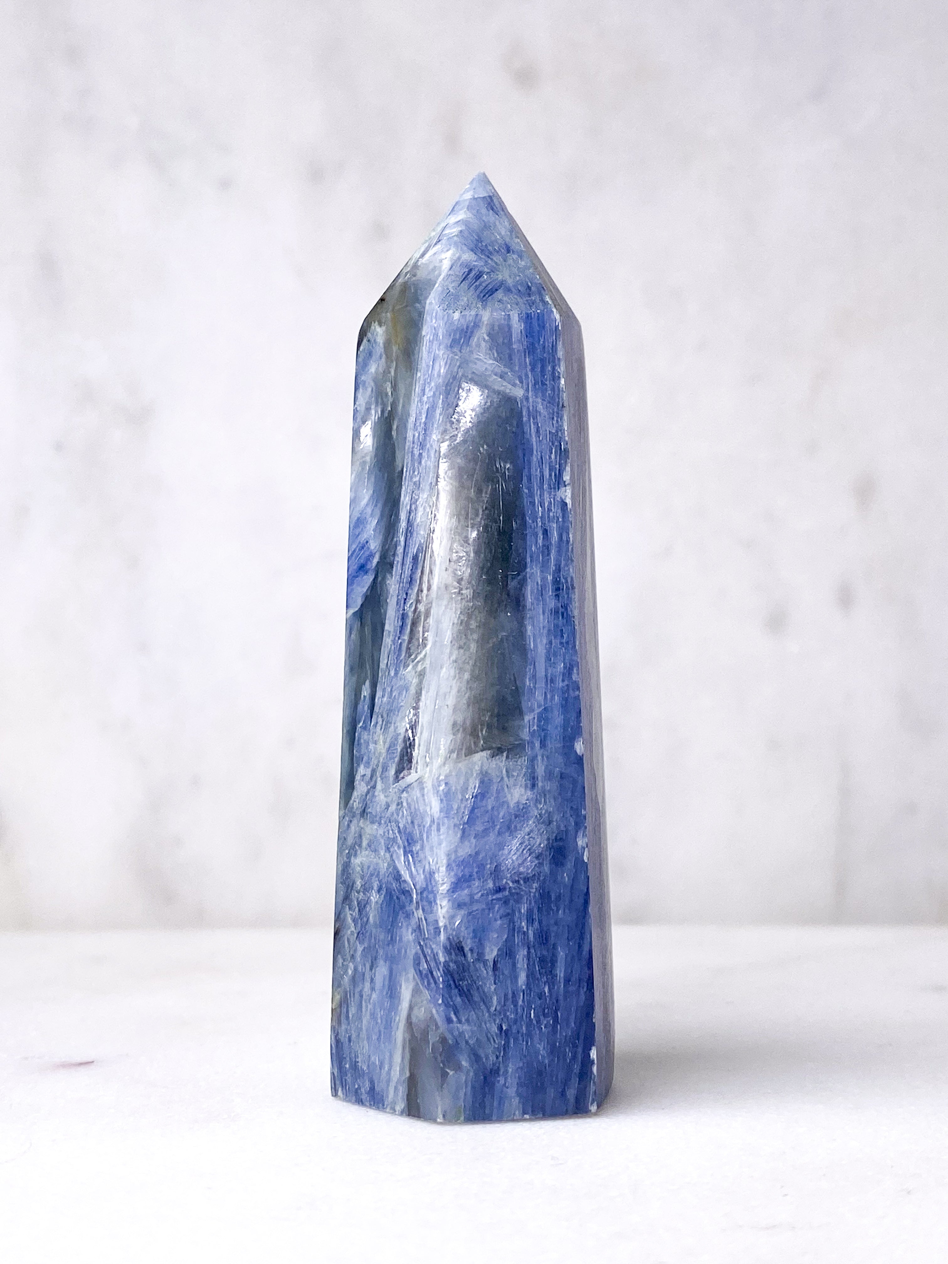 Blå kyanit rå (nr 1) 