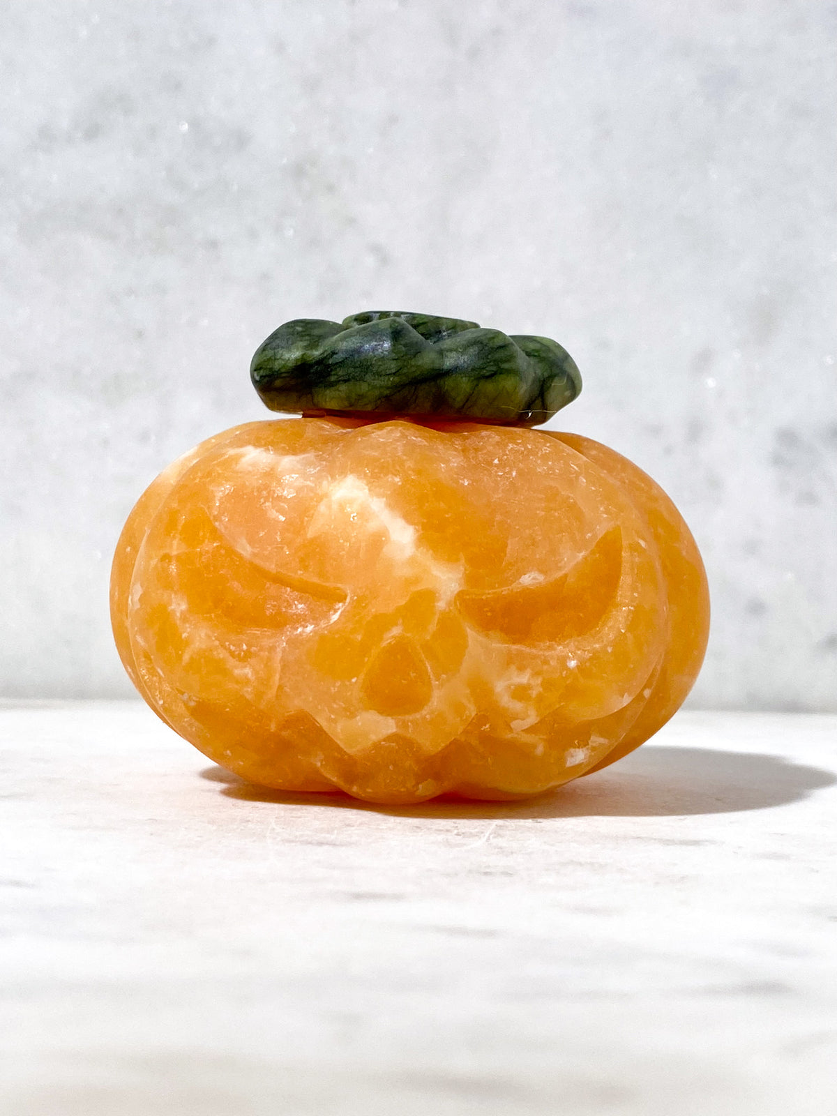 Orange kalcit-pumpa m. jade (nr. 2)