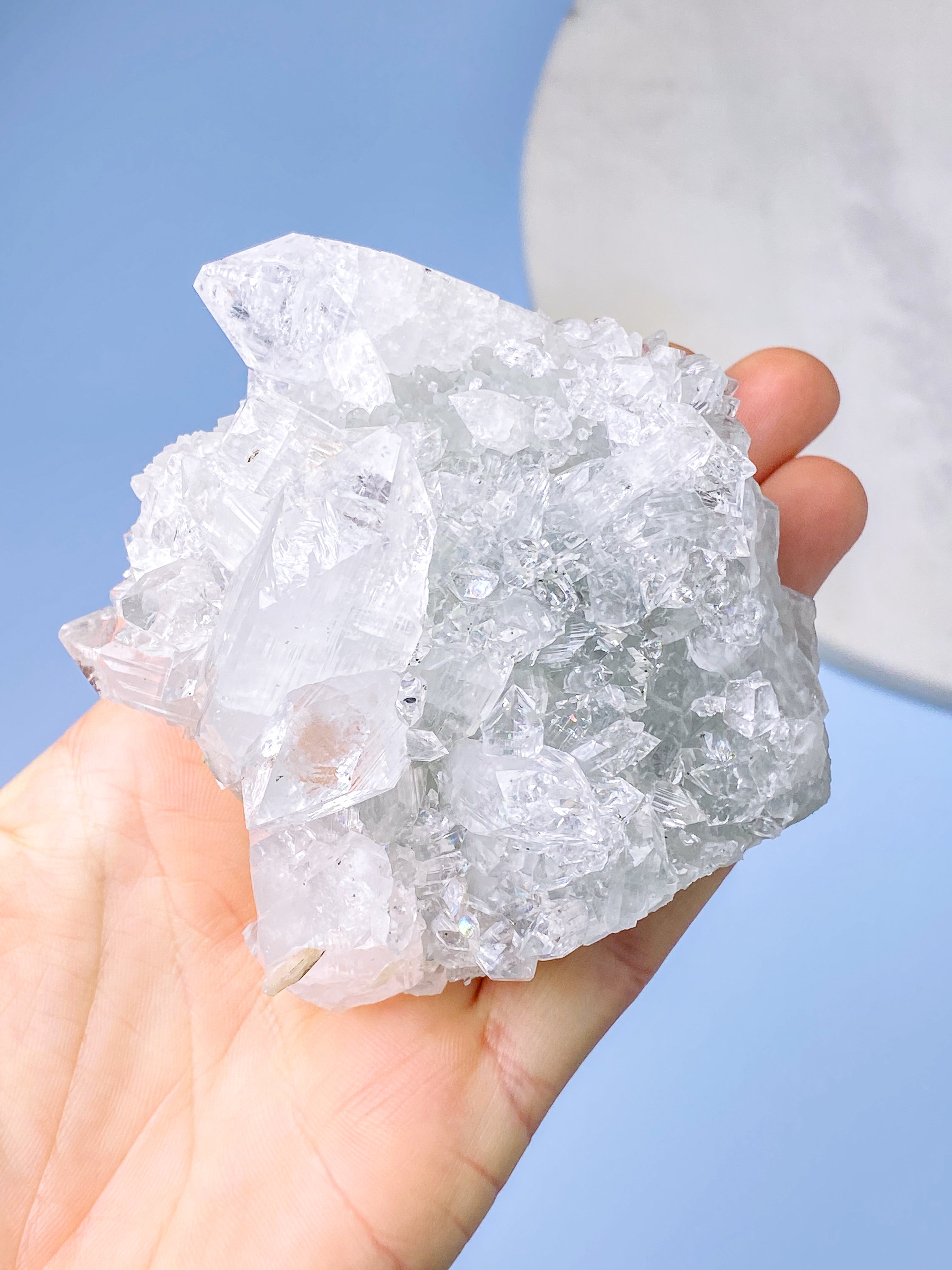 Apofyllitkluster (nr 81)