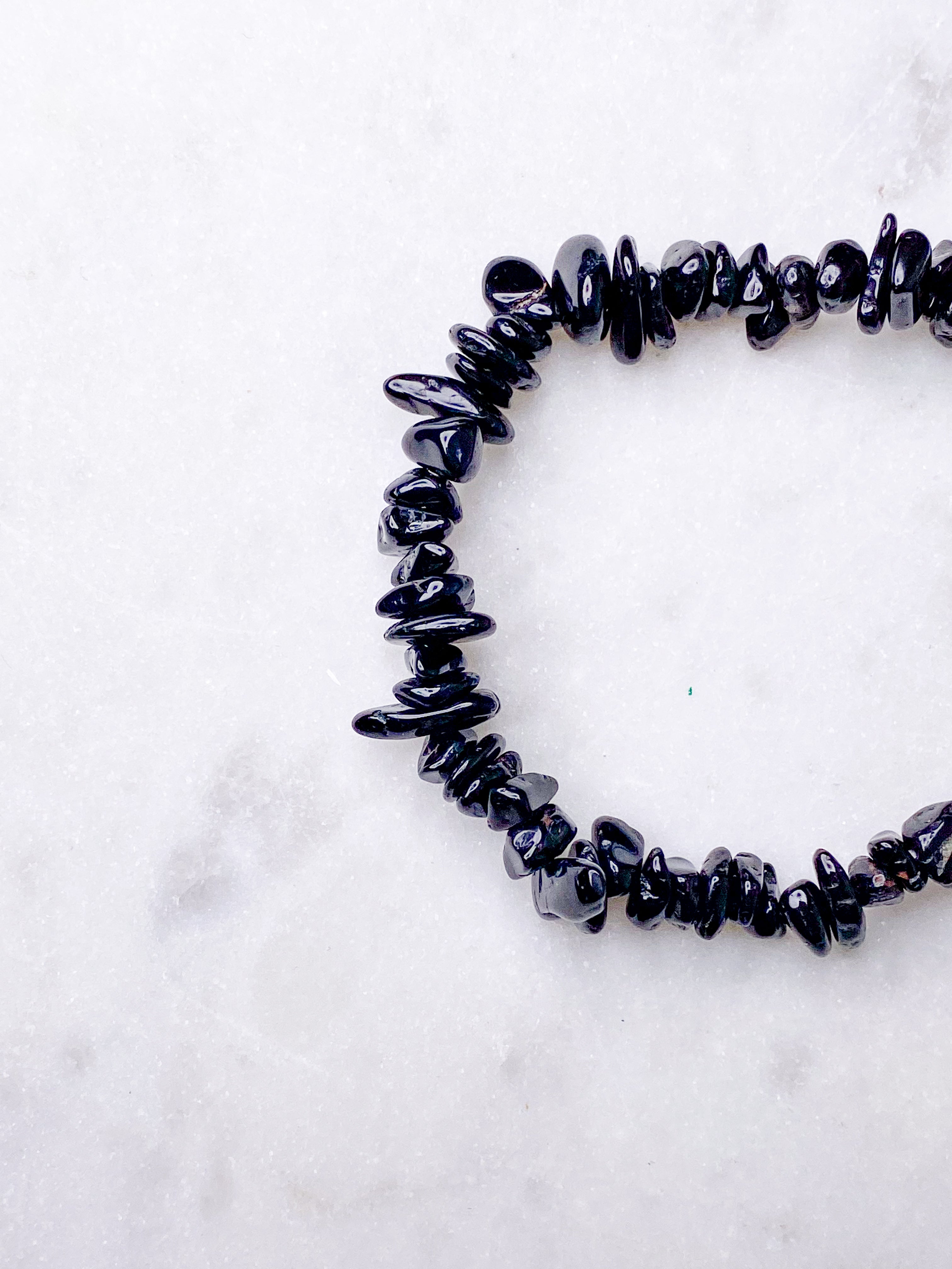 Svart turmalin-chiparmband