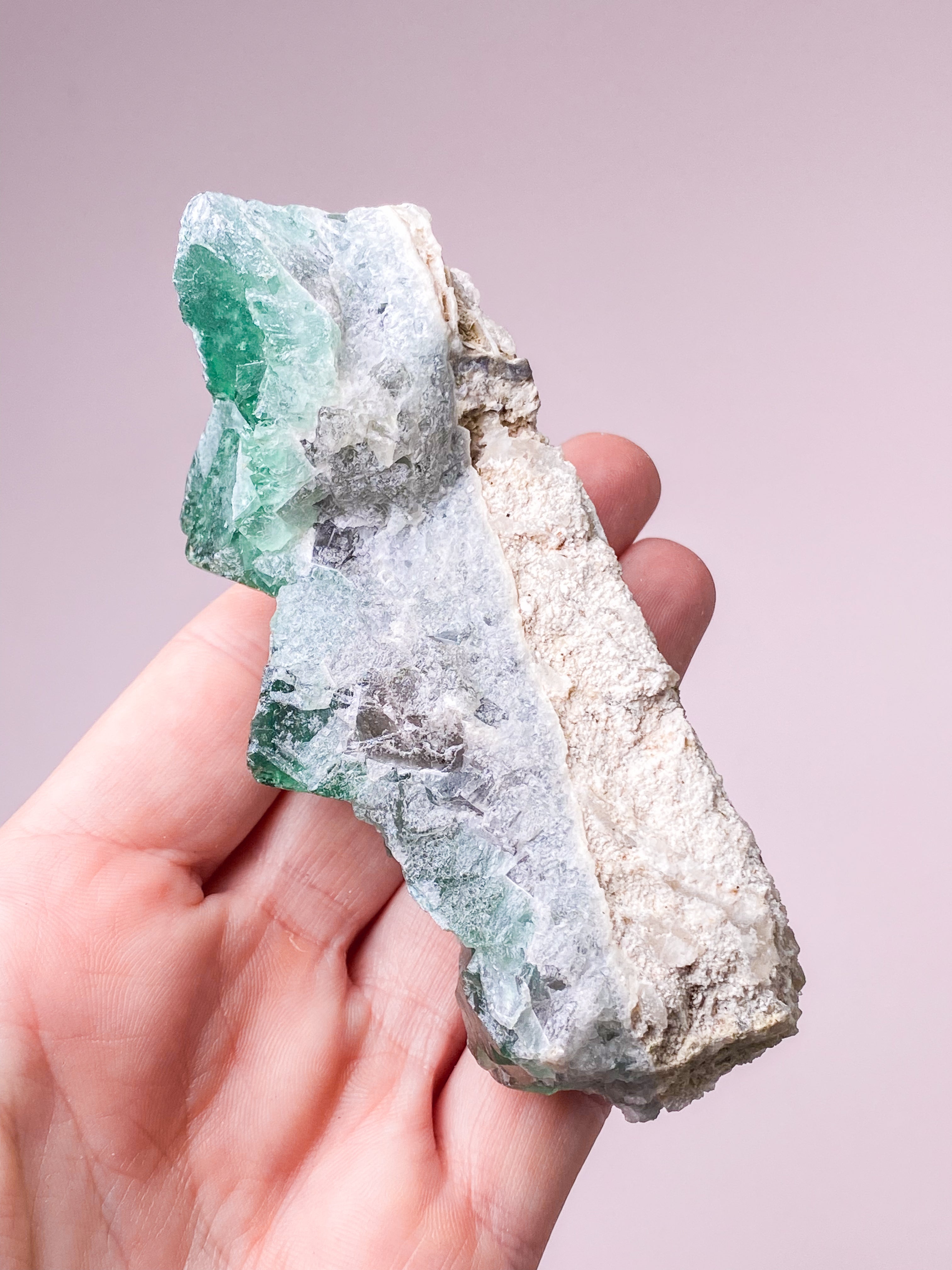 Grøn Kubisk Fluorit Klynge (Nr. 29) Eksklusiv Kvalitet